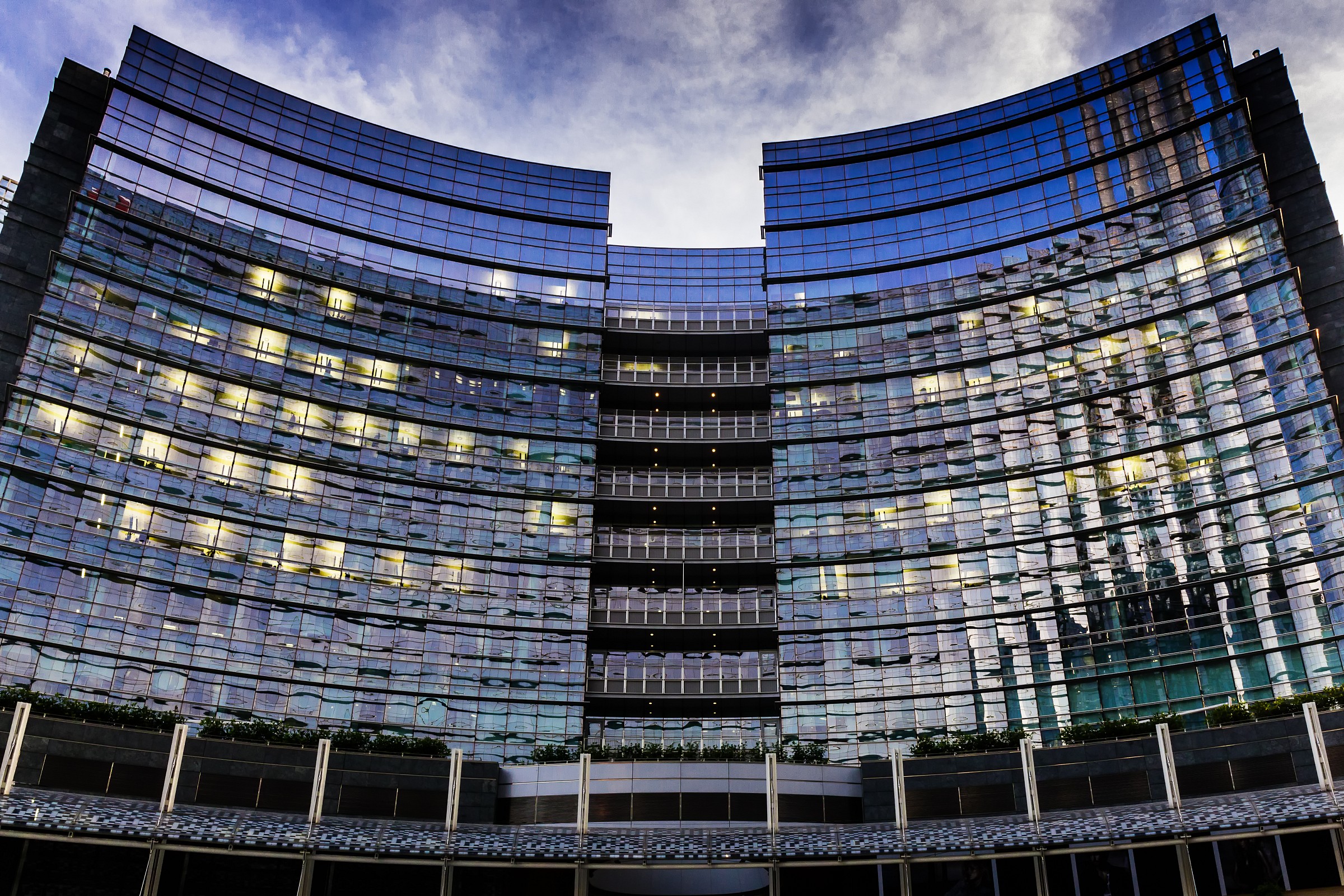 Luci & Riflessi in Piazza Gae Aulenti