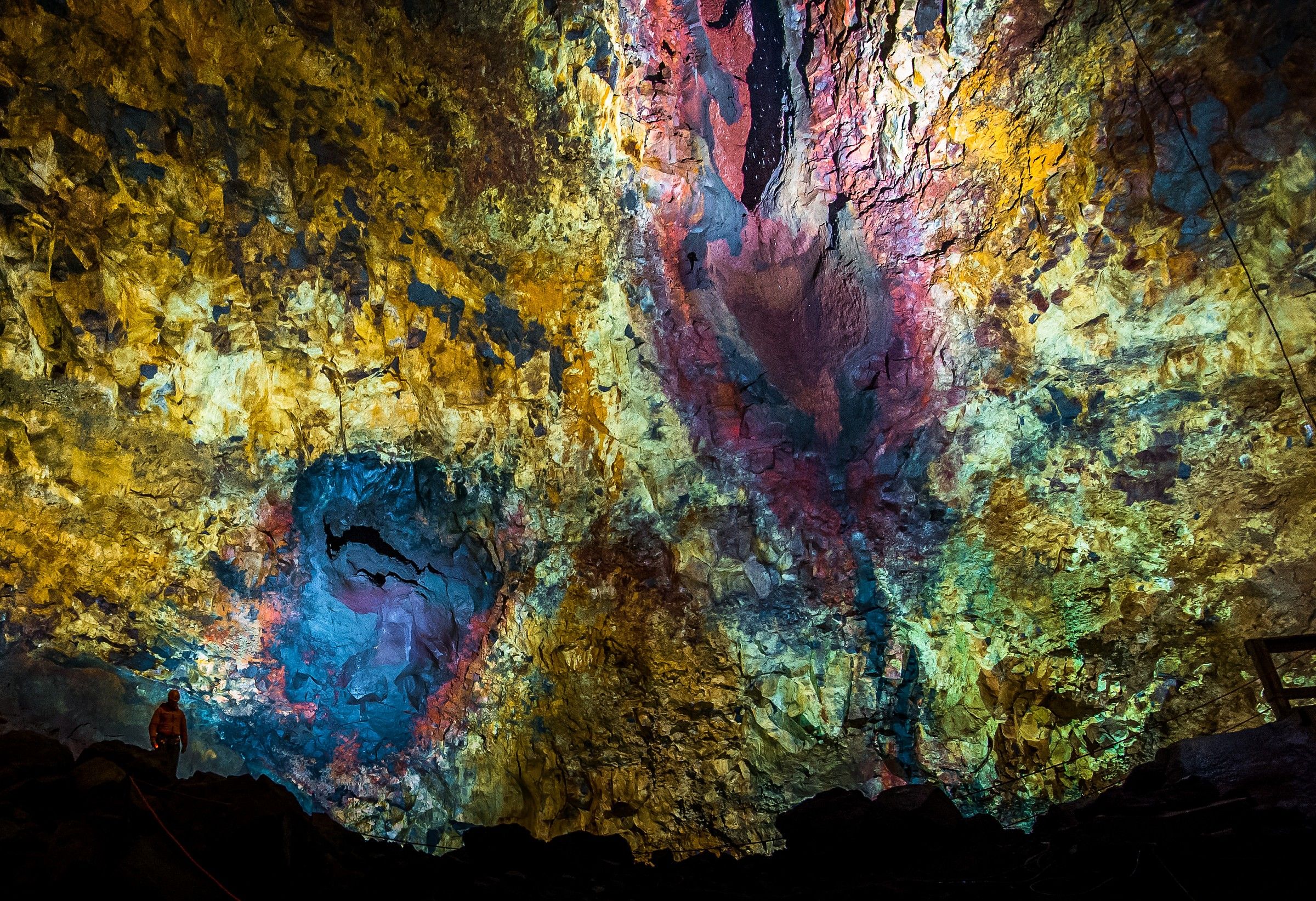 Journey to the center of the Earth