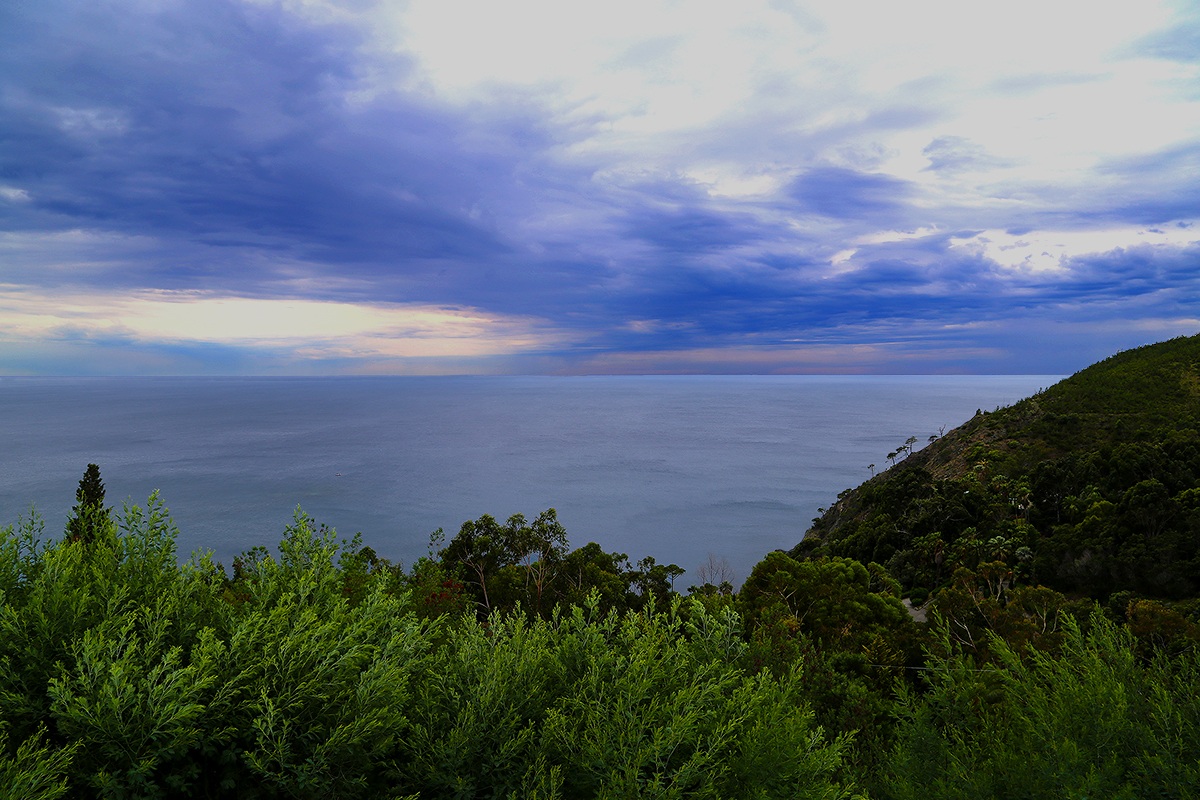 Liguria. Mare di Levante prima del temporale.