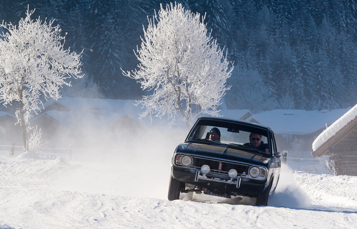 Historical Ice Trophy 1