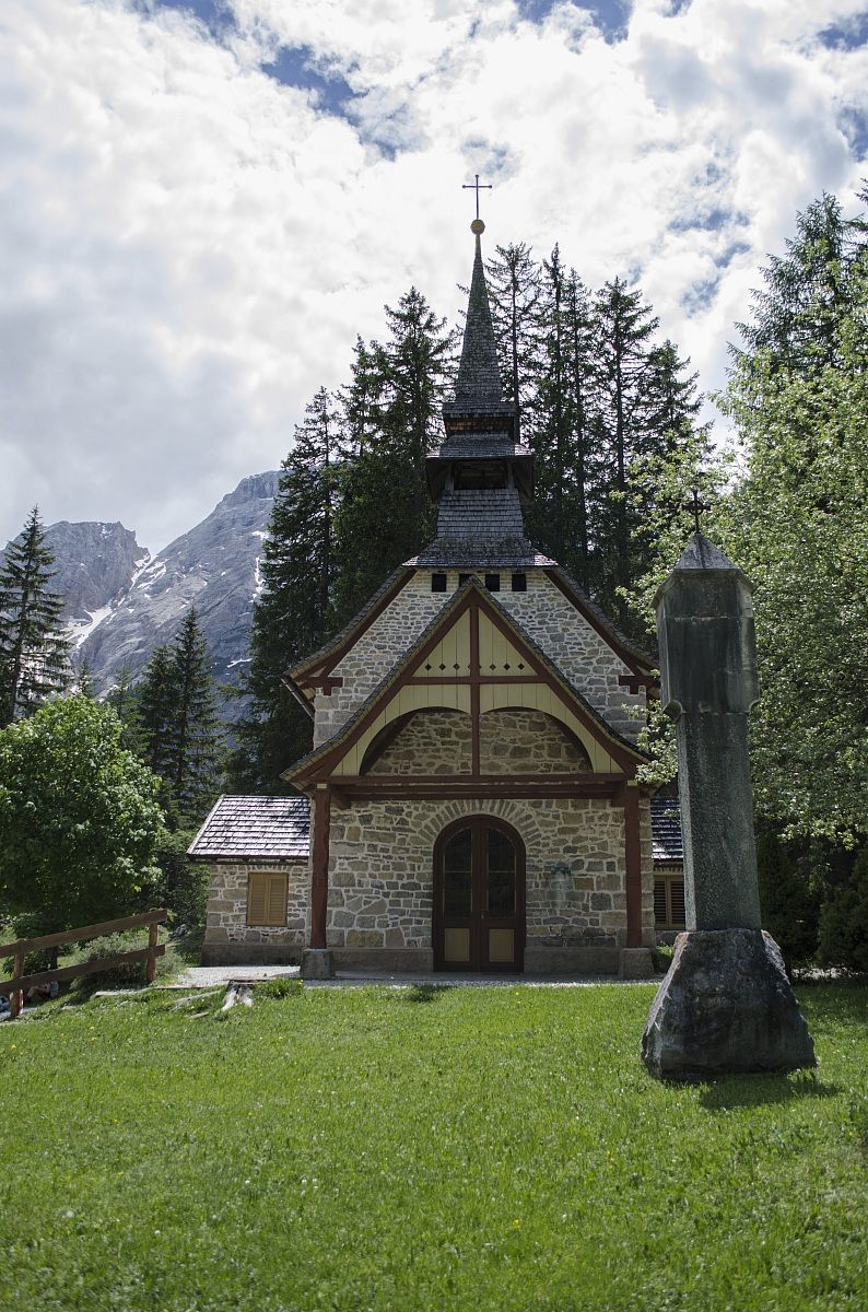 Chiesetta del lago