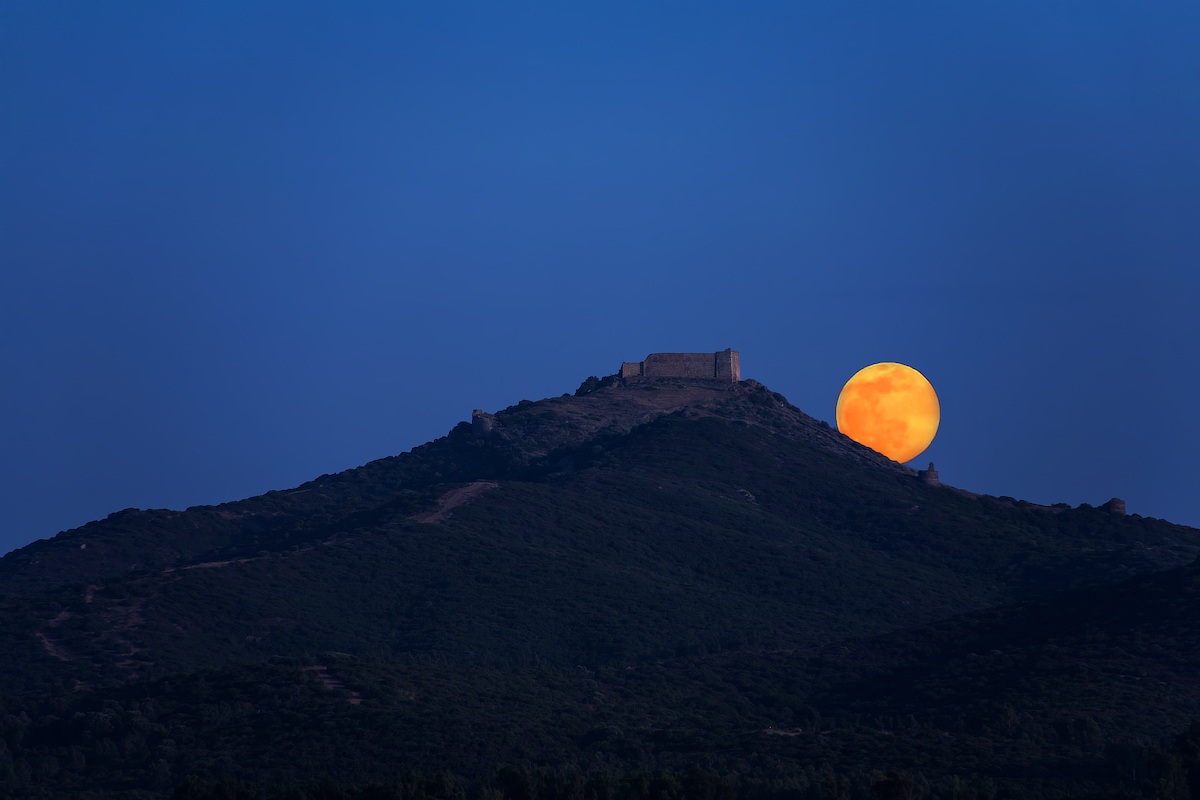 the moon - castle Monreale