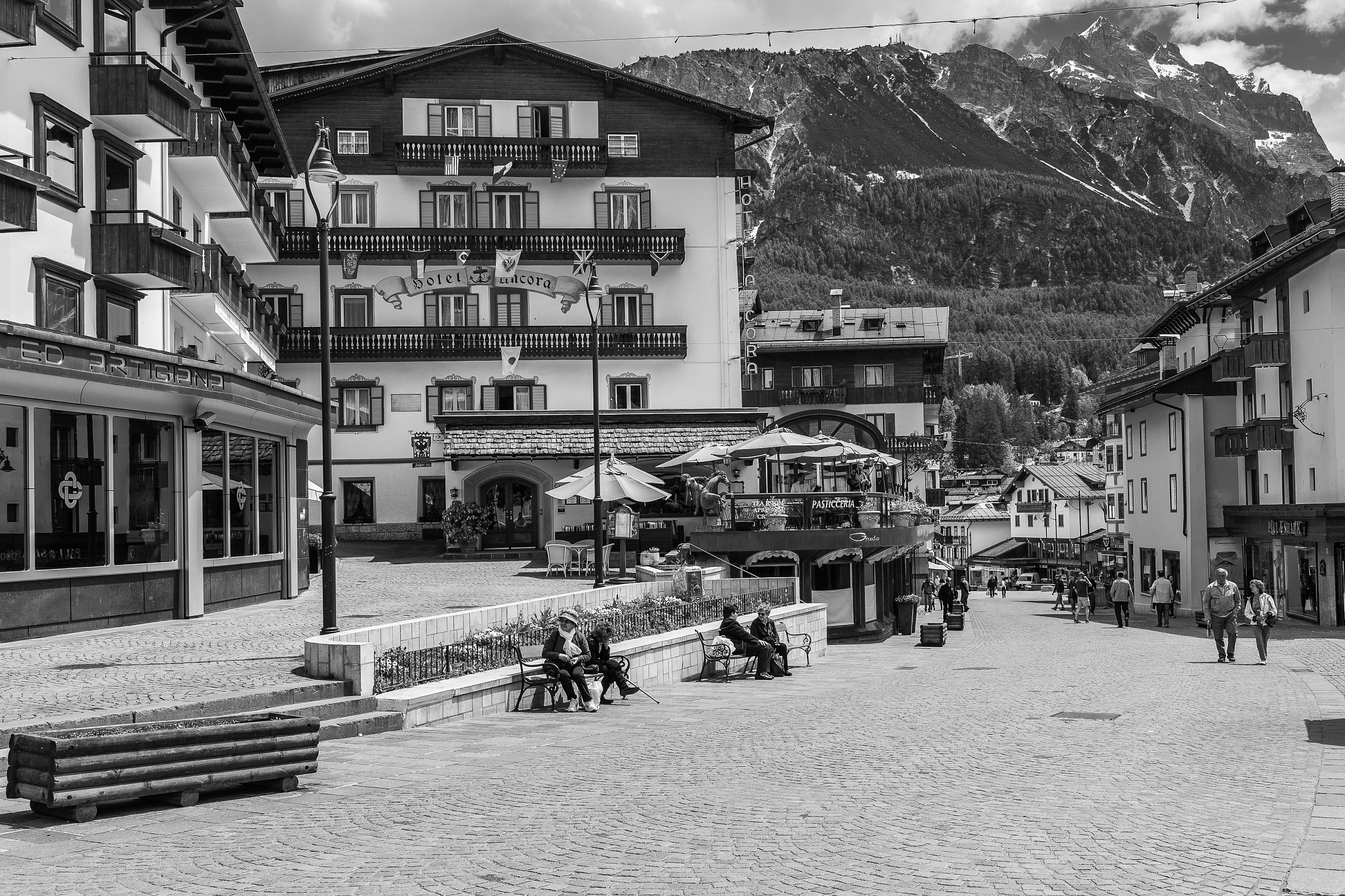 In strada a Cortina d'Ampezzo