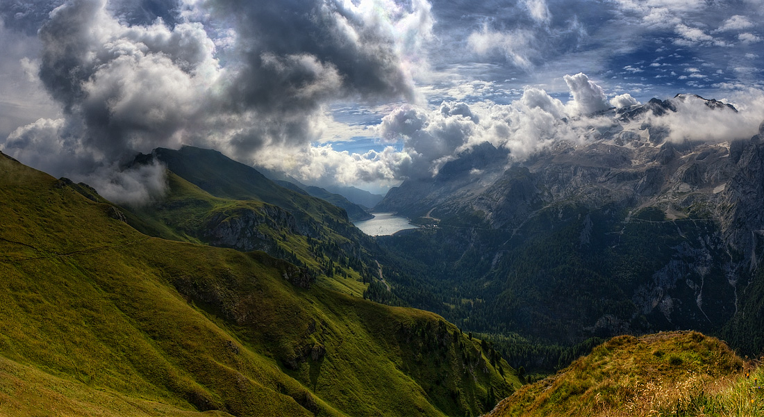In volo sul lago di Fedaia