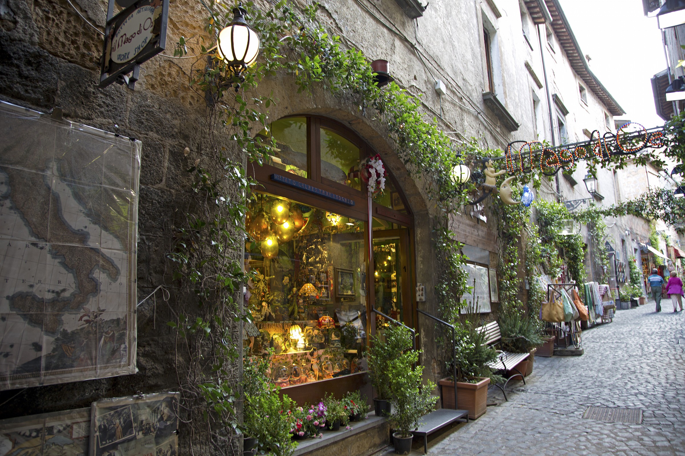 Orvieto: negozi particolari 3