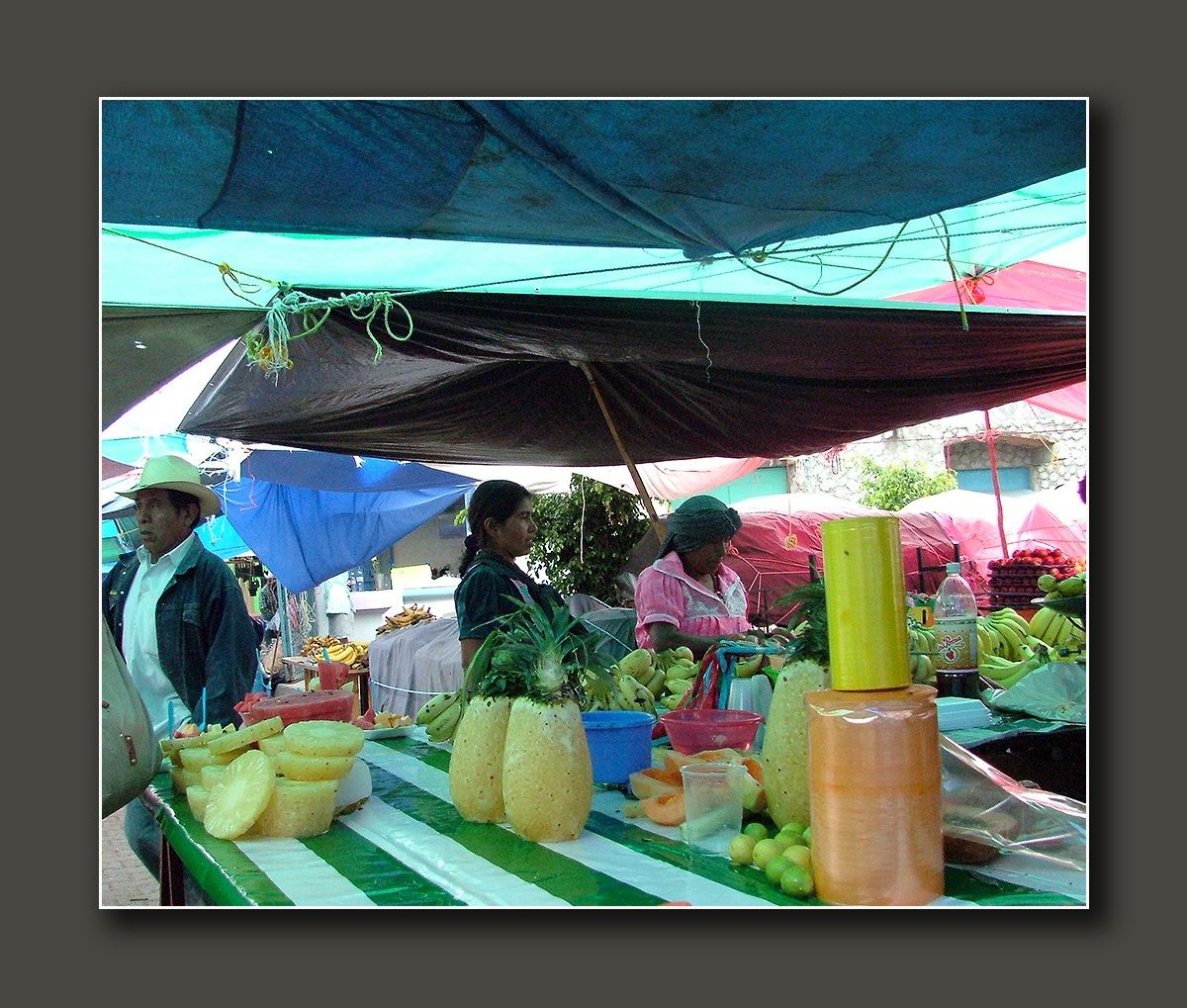 2004 - Market Tlacolula, Mexico.