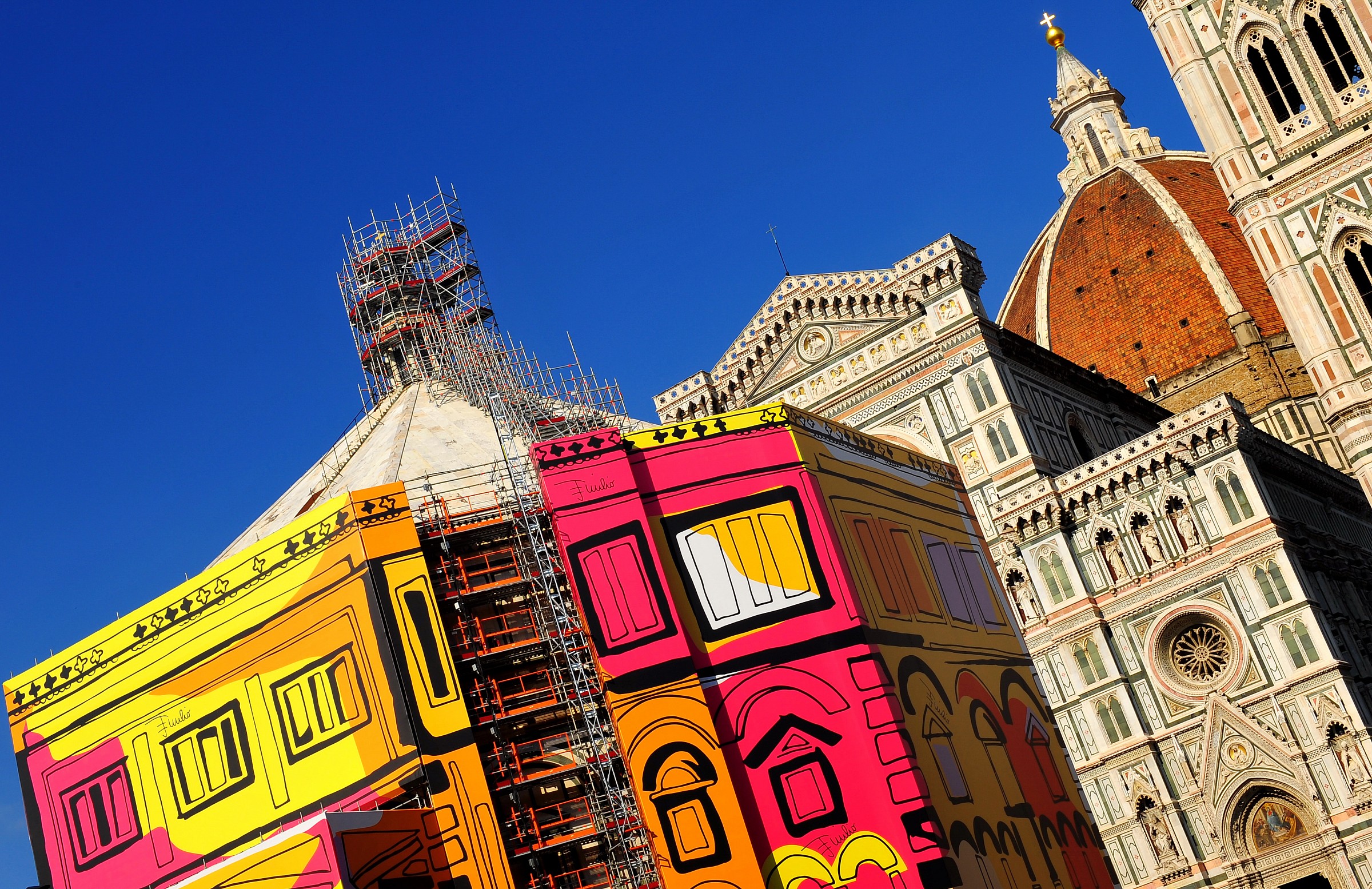 Firenze - Emilio Pucci "riveste" il Battistero