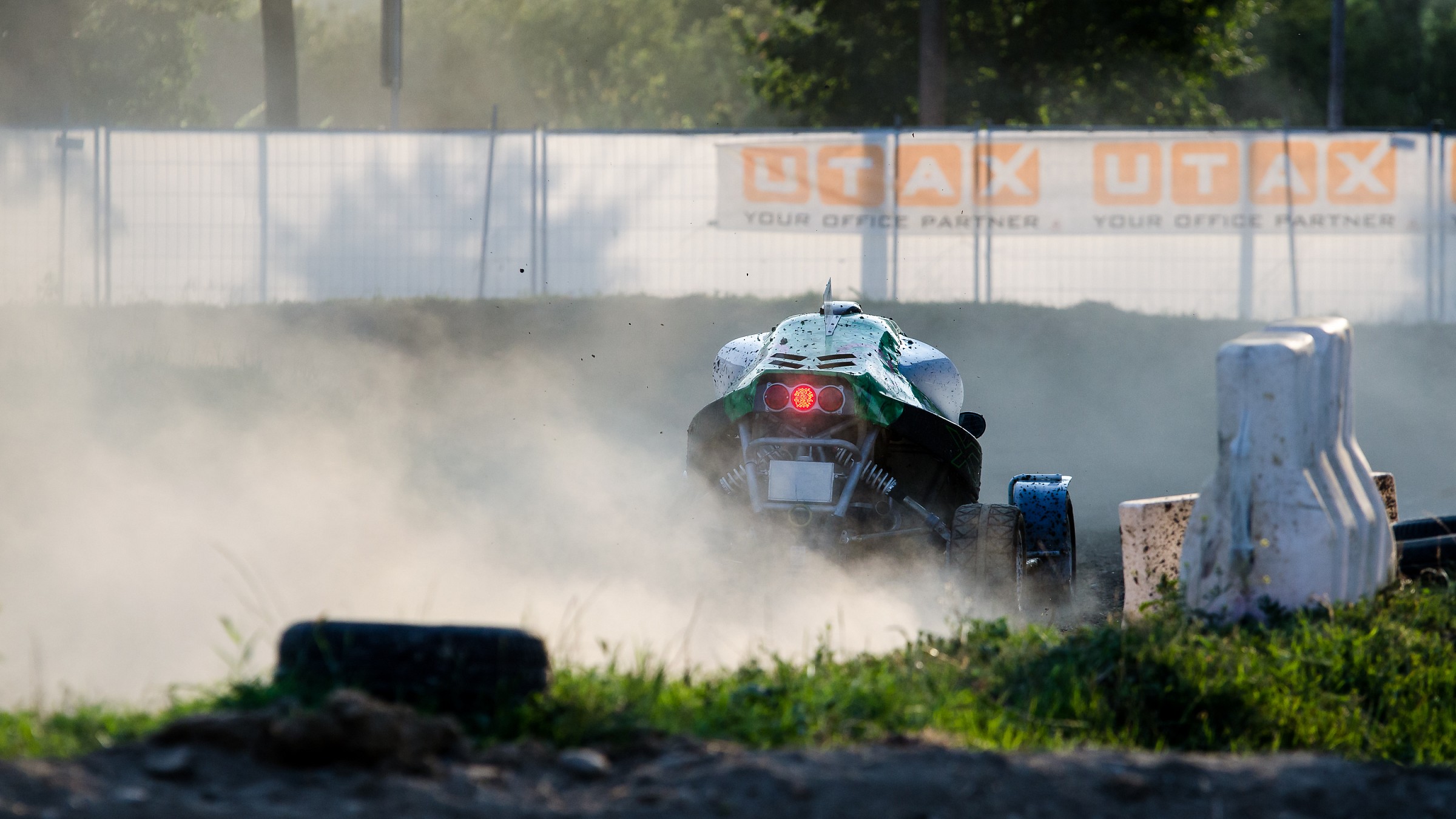 Between dust and mud