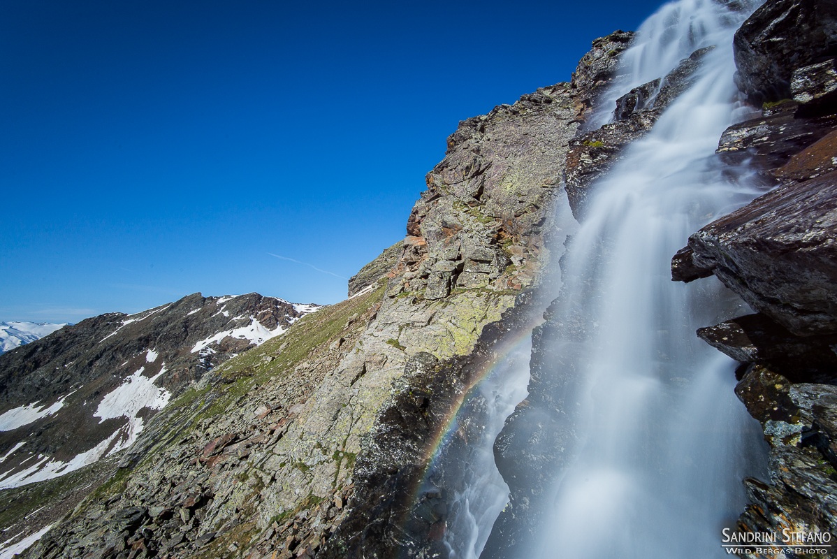 Cascata con Riflesso arcobaleno