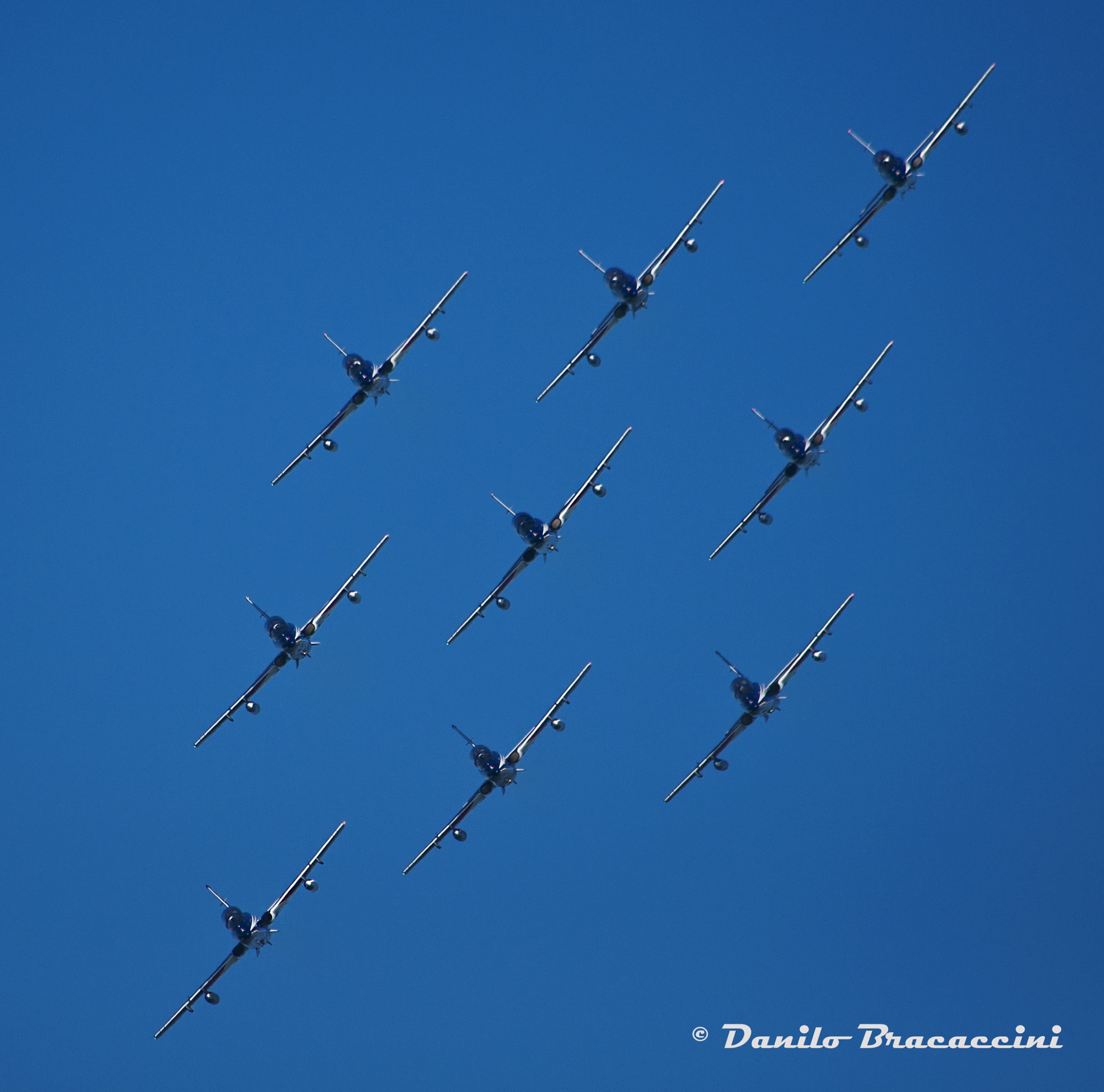 Virata in formazione