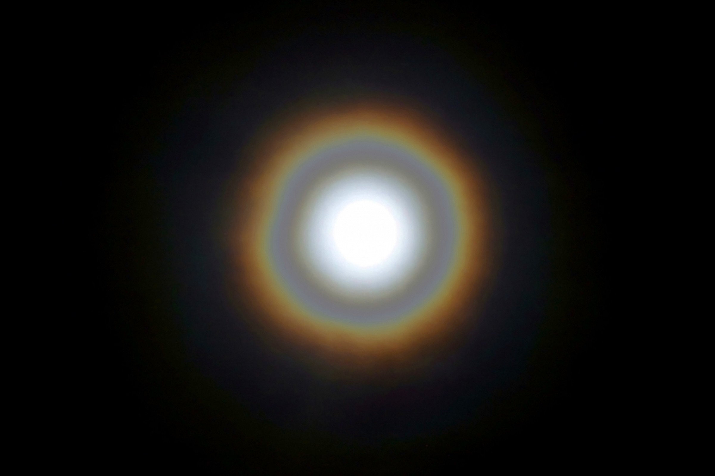 Lunar halo