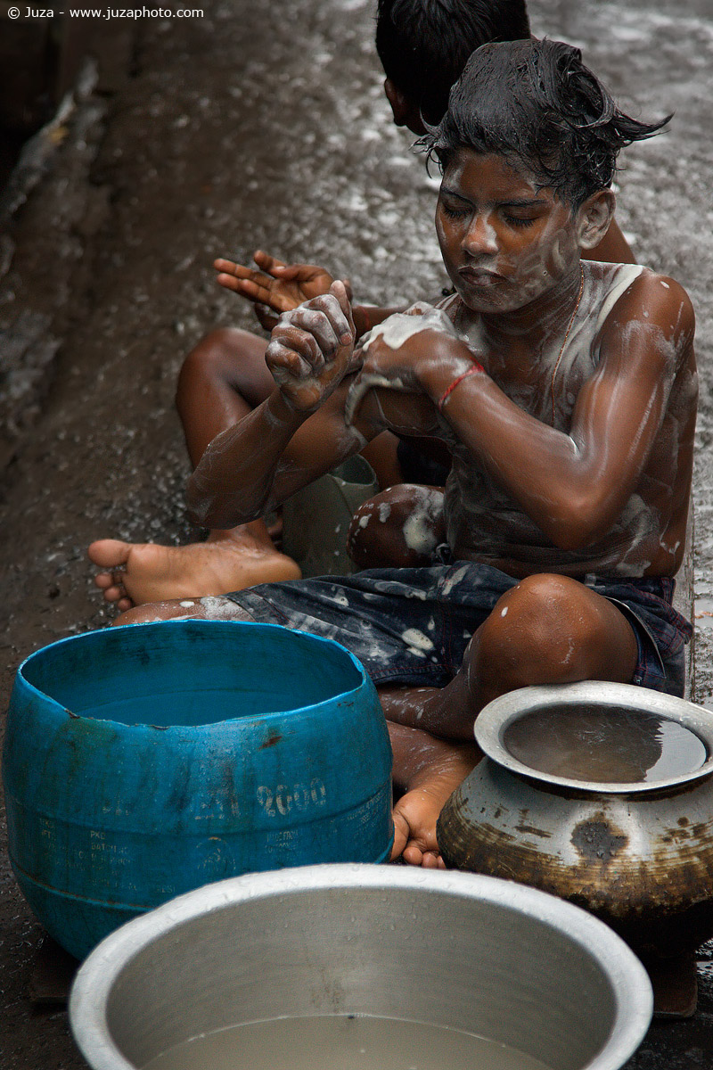 Report: India, 013148