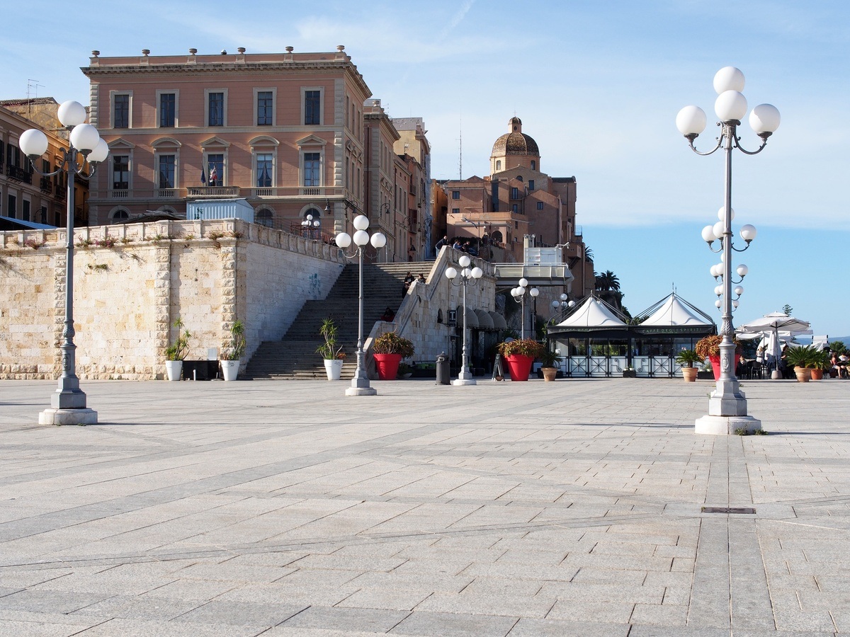 Cagliari, Bastion of Saint Remy, Café Artists # 1