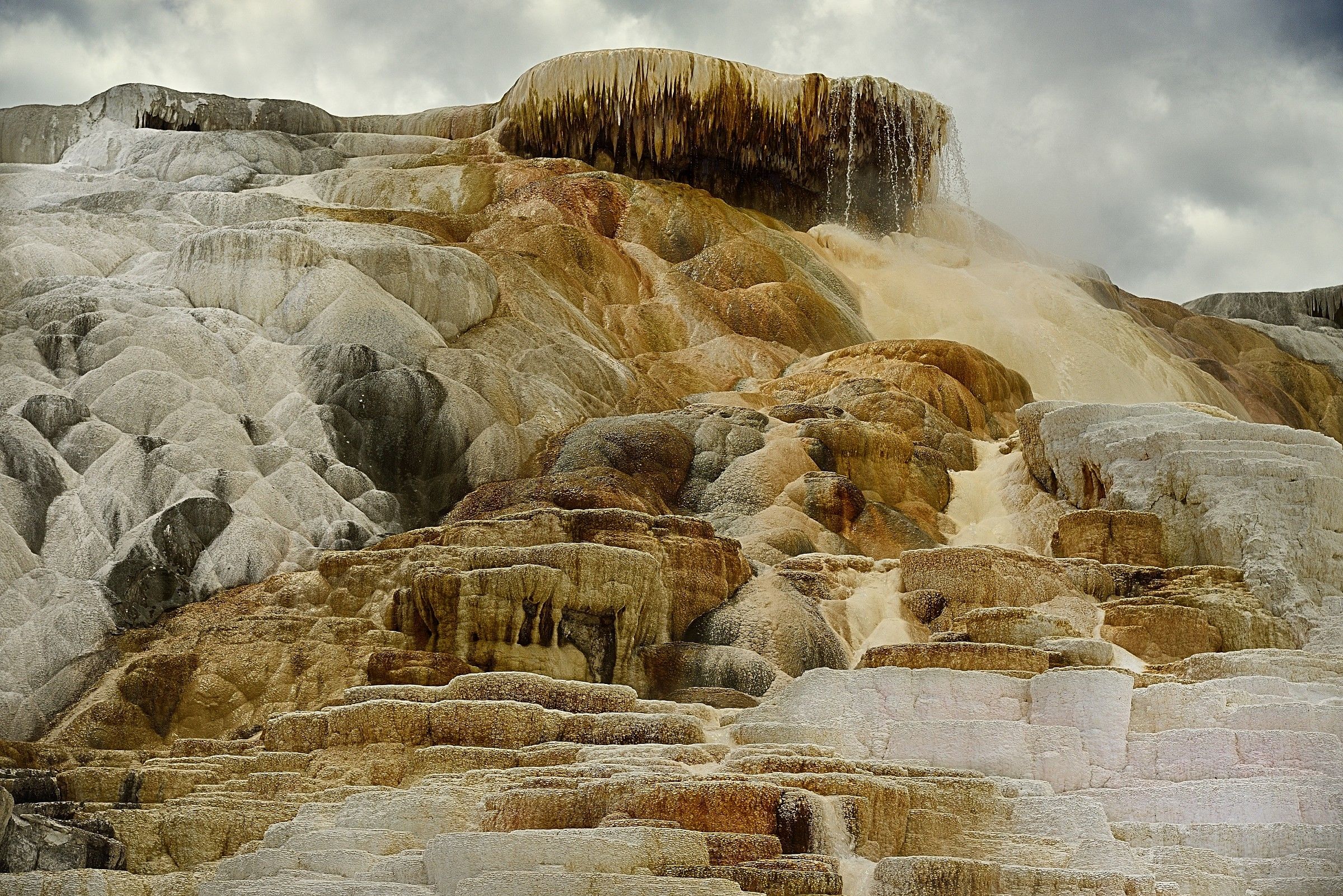 Mammoth Springs-Devil's Thumb
