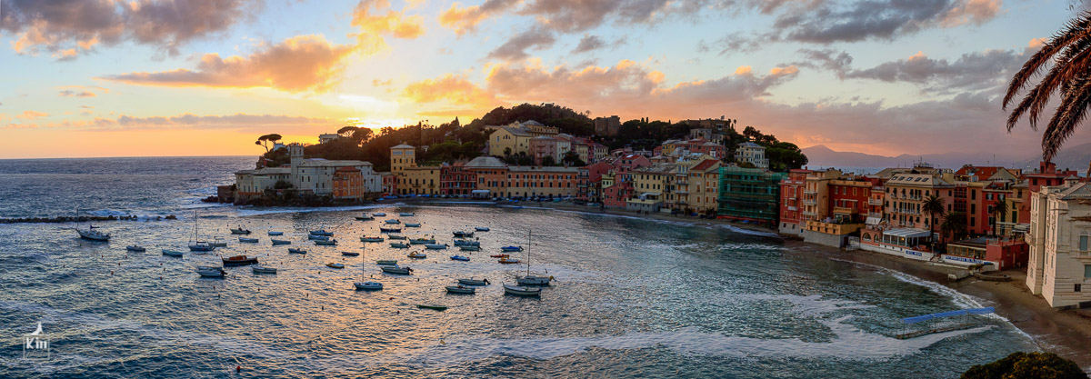 Sestri Levante al tramonto