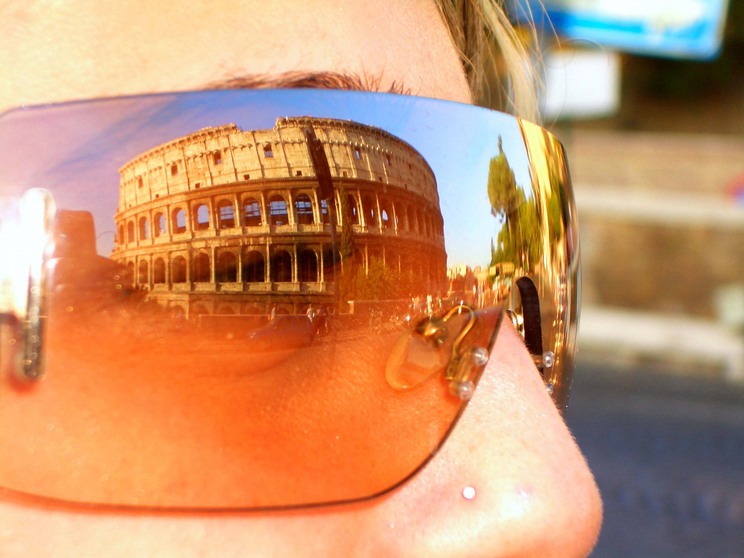 eye to the Colosseum!