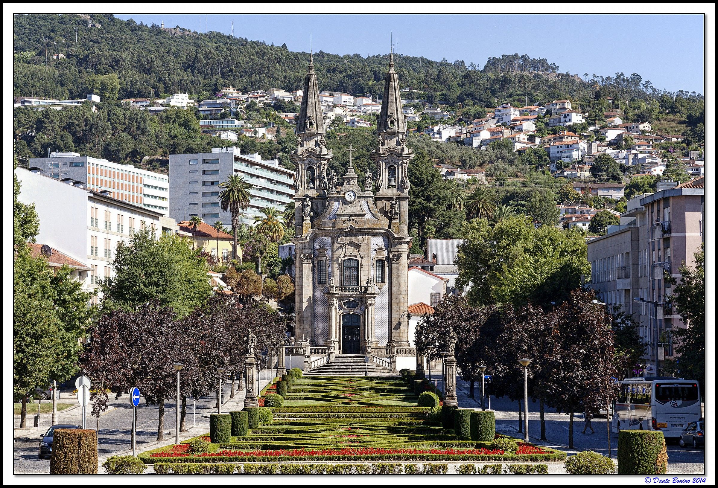 Guimaraes: Church of St. Gualter