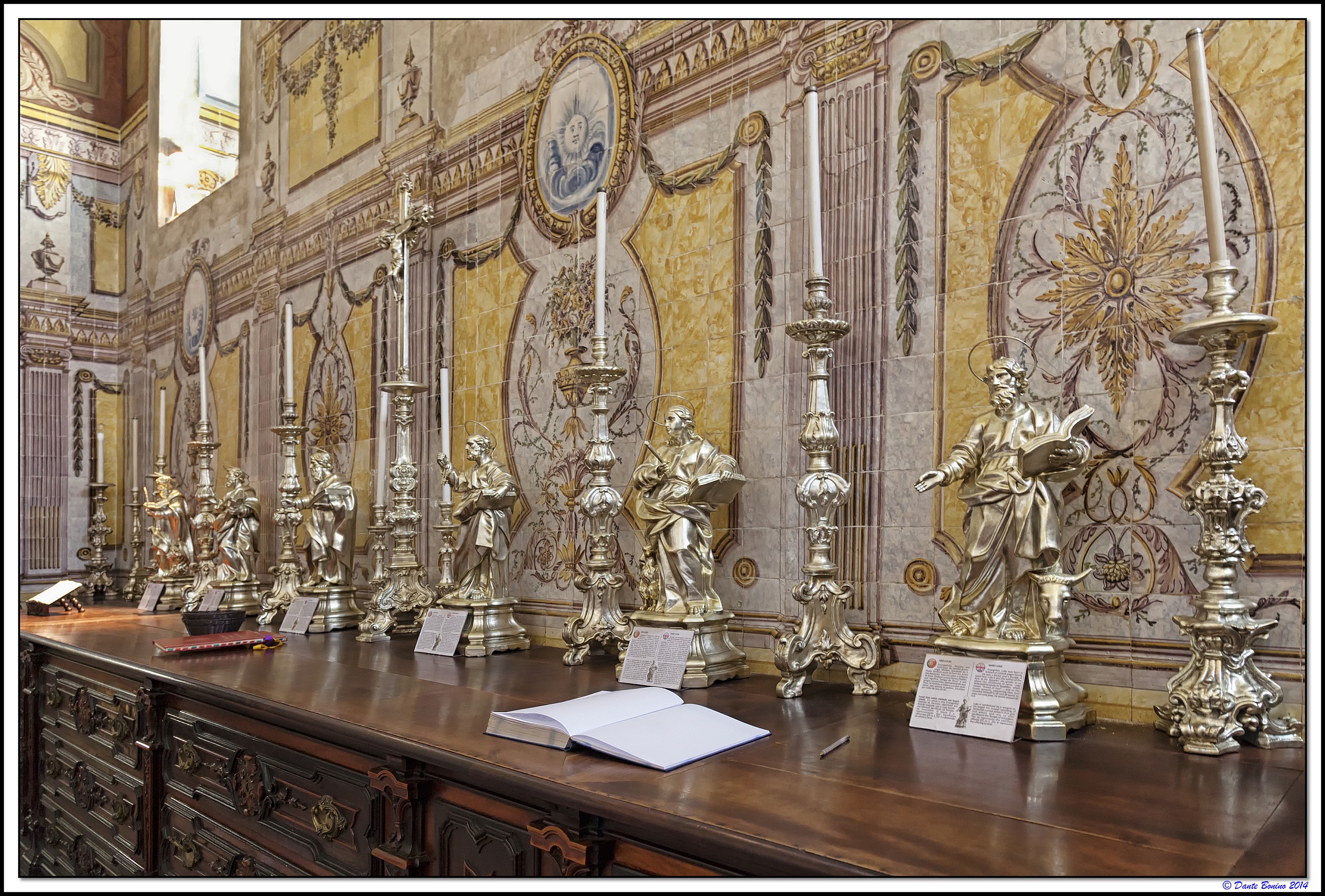 Sacred Art at the Church of So António à Self