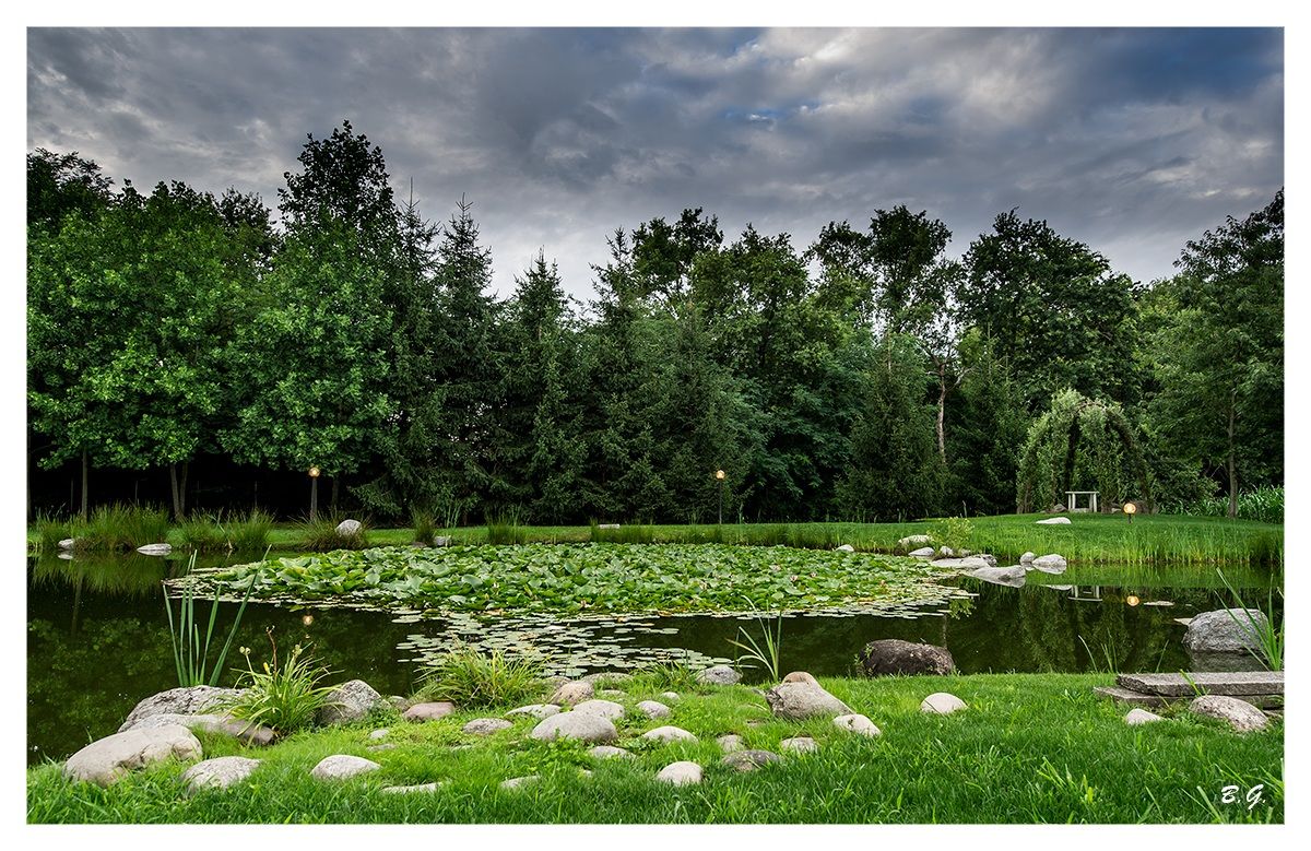 The lake of the Elves