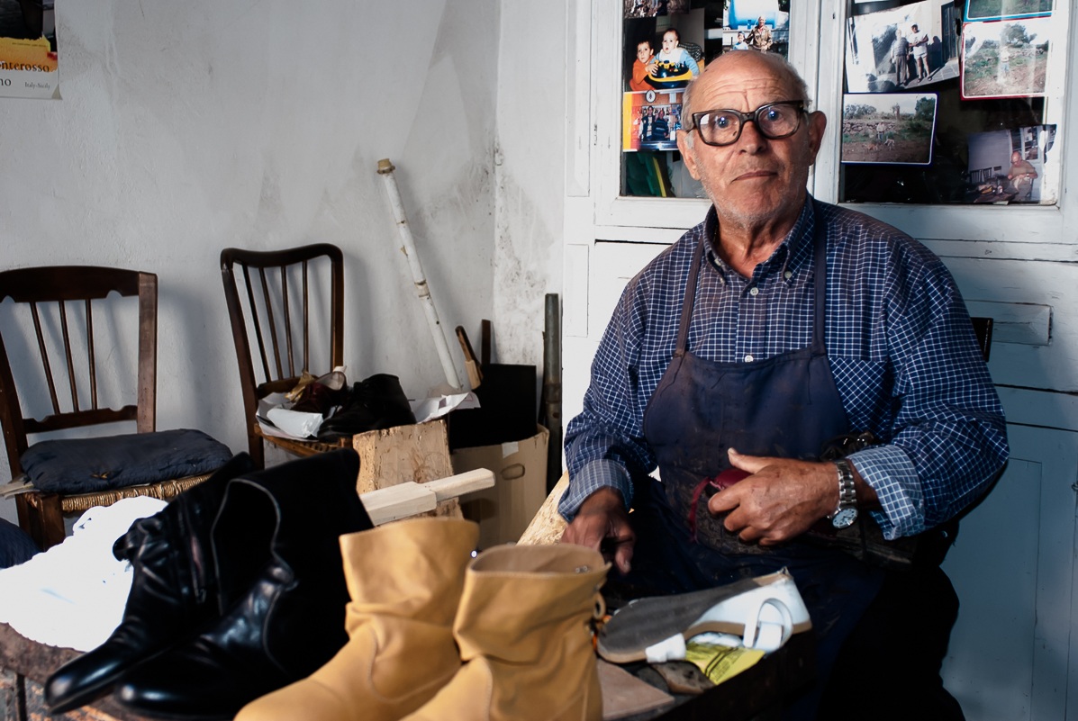 Il calzolaio e il suo mondo