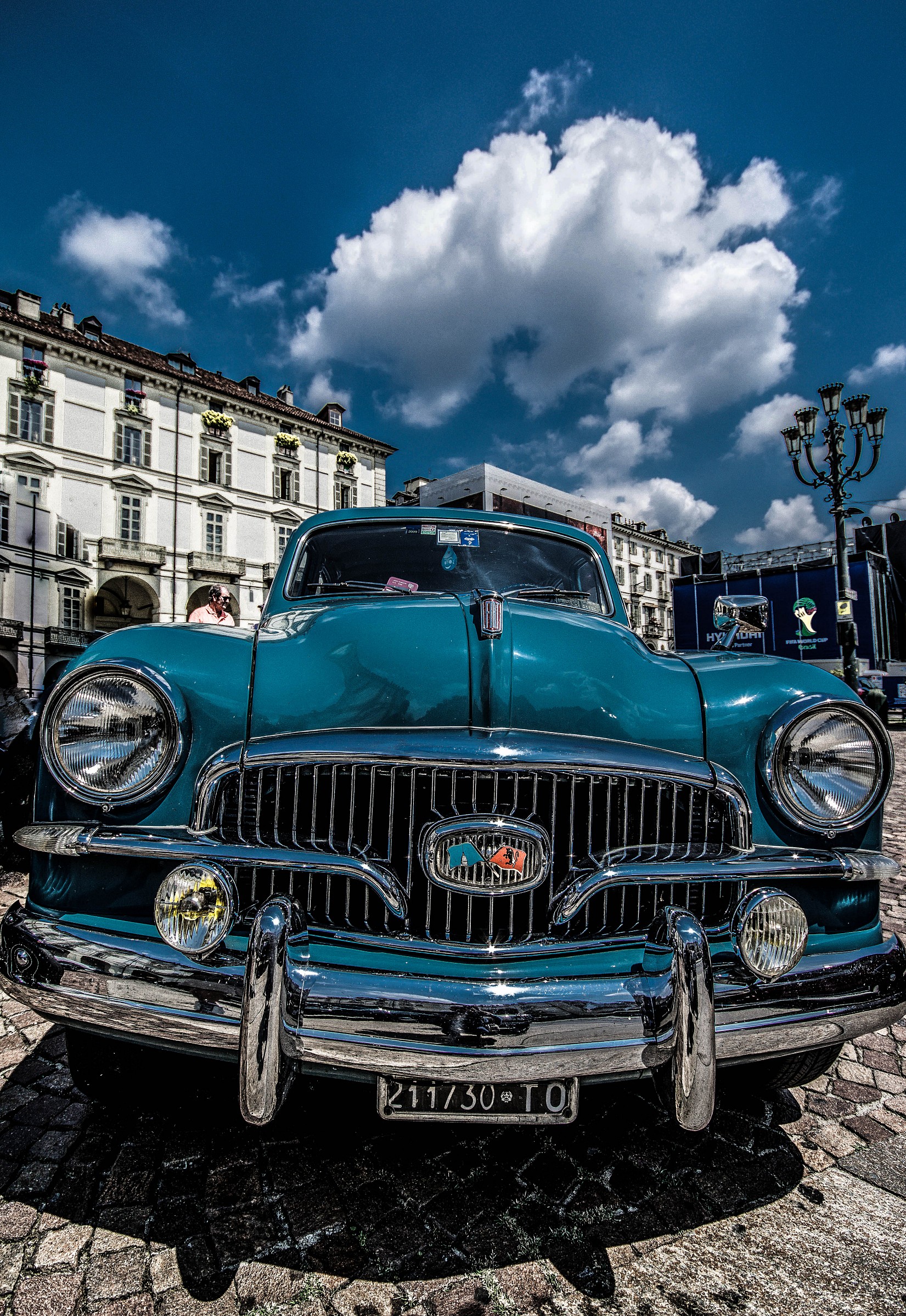 Turin under a sky Cuban.........
