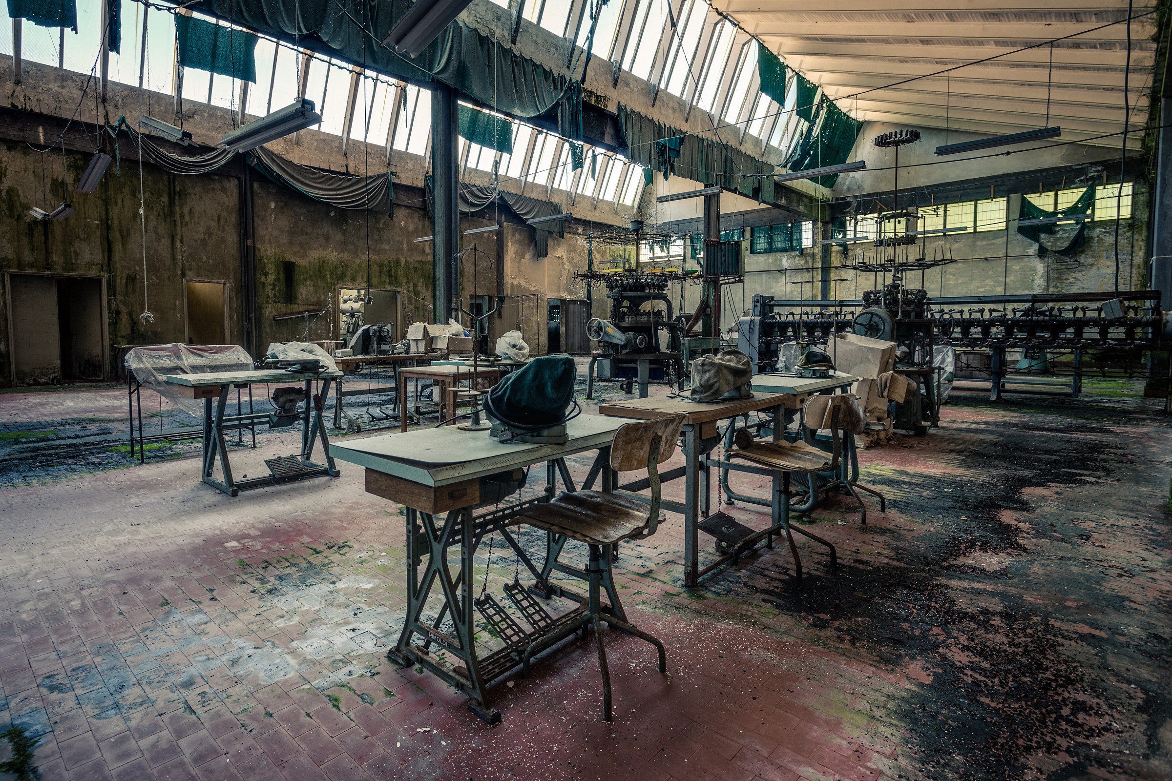 sewing machines in knitwear