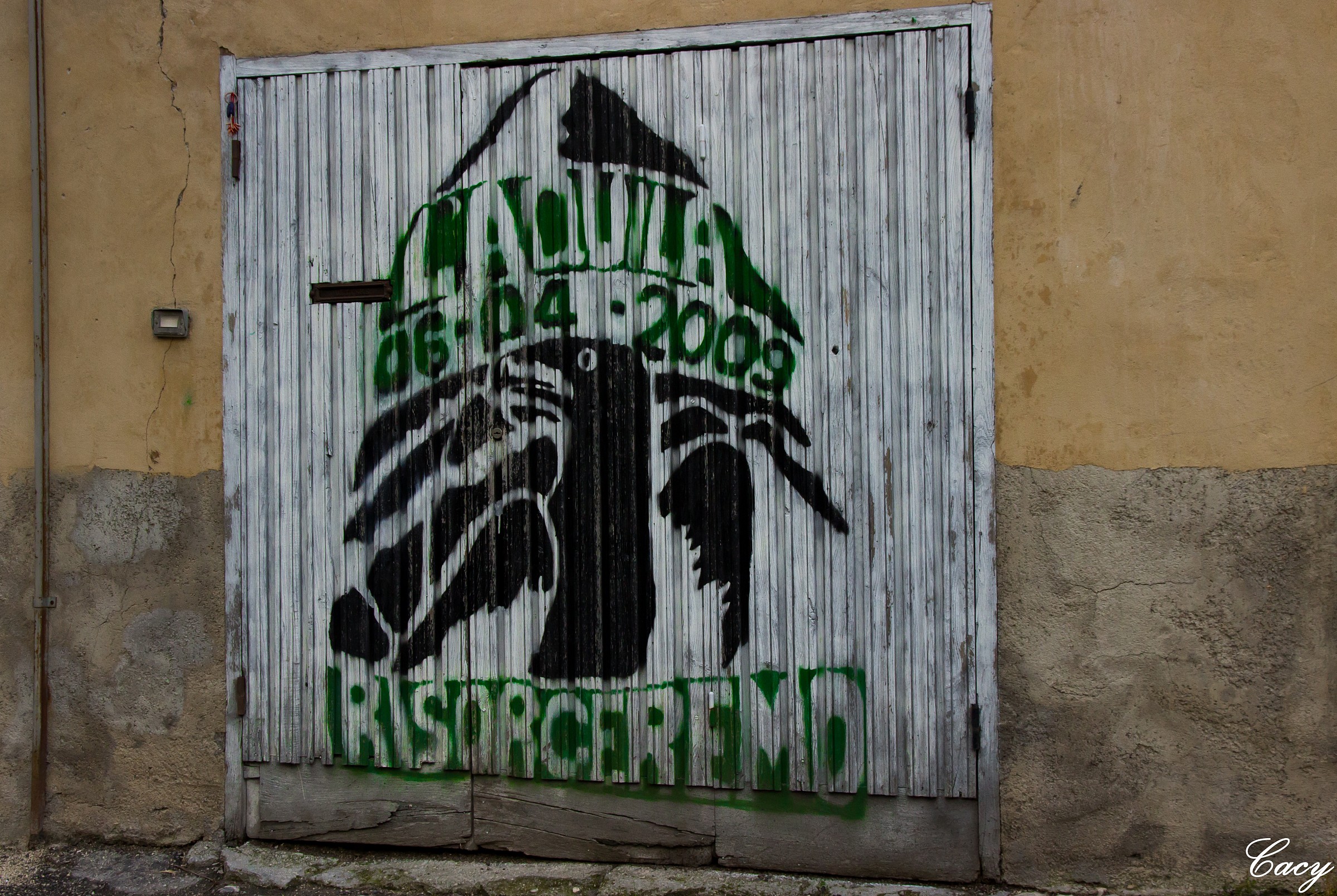 L'aquila 06-04-2009 Risorgeremo