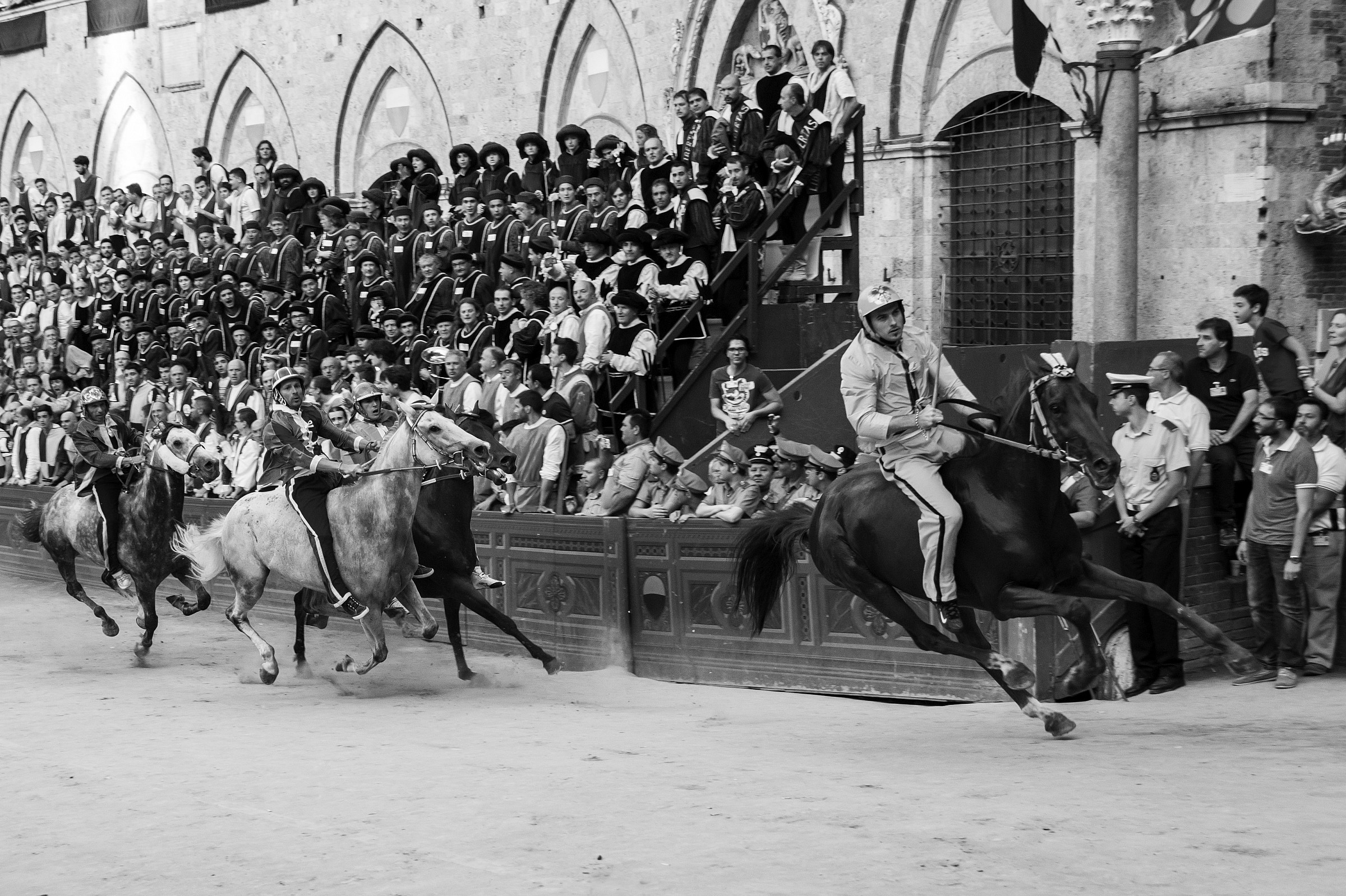 Palio di Siena: the race