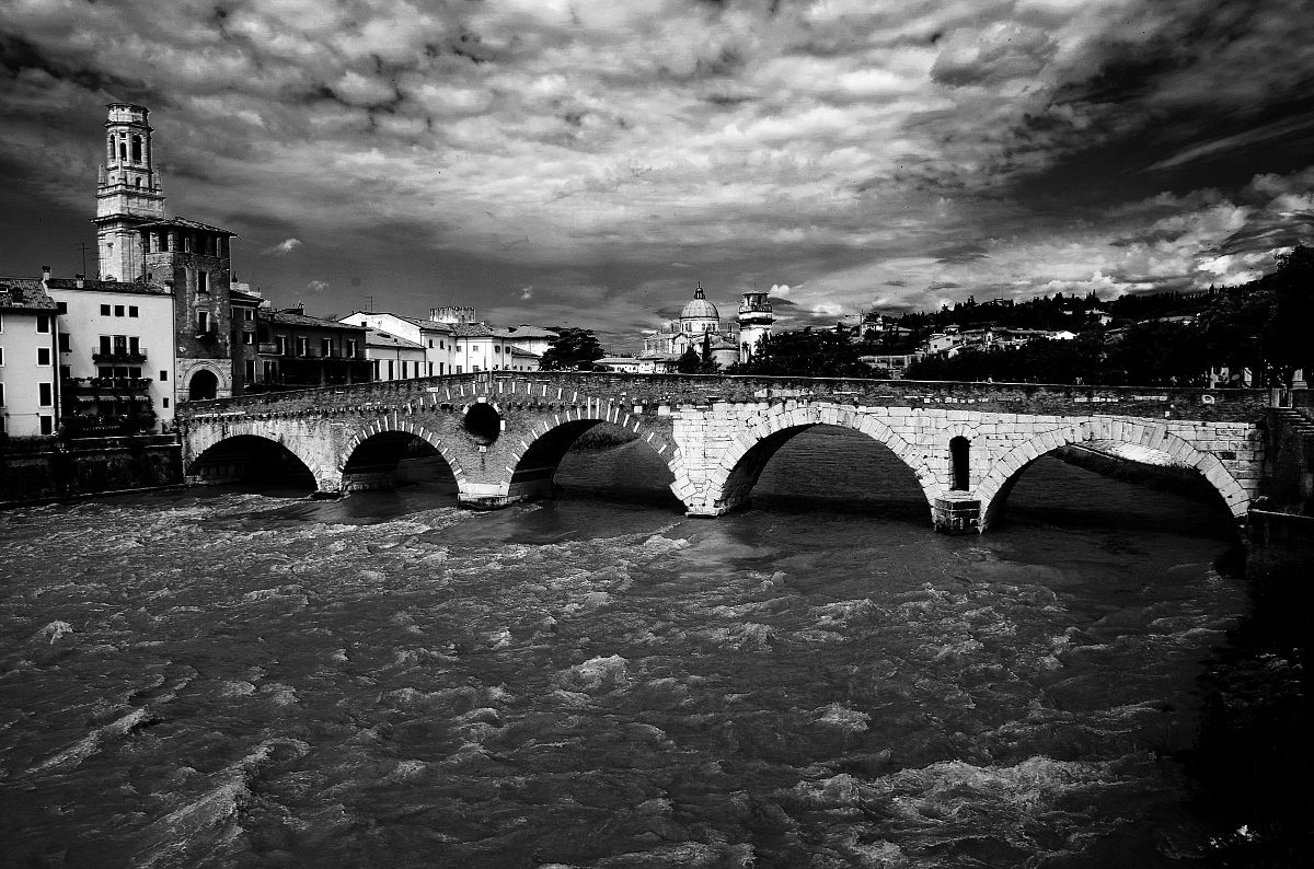 Ponte Pietra Verona