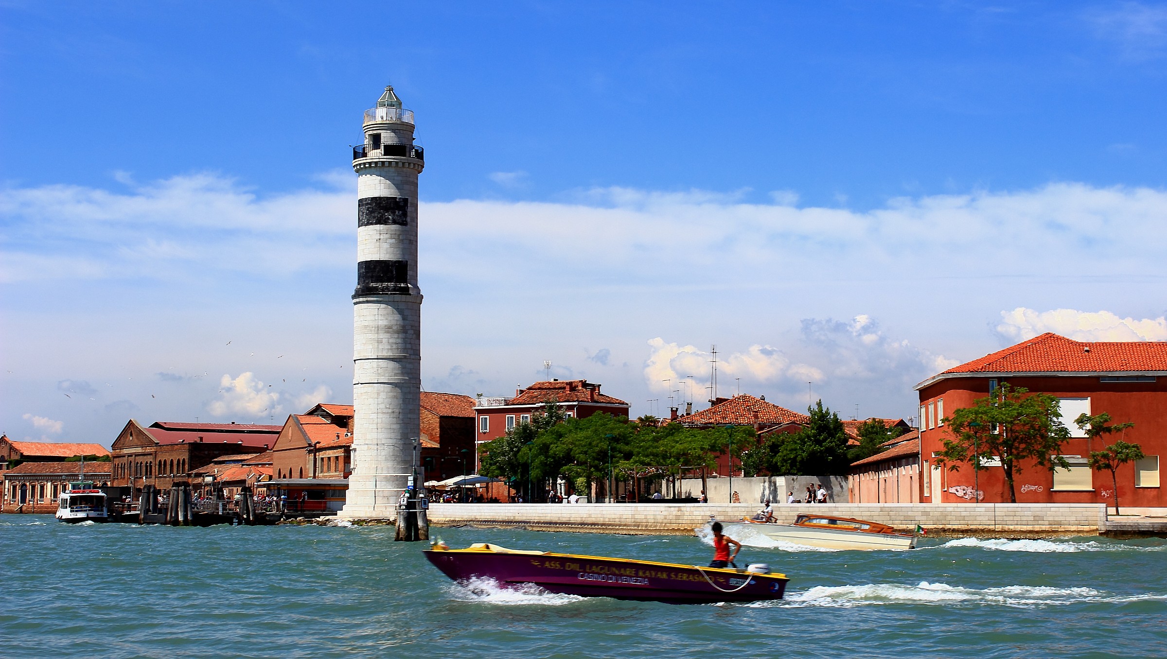 Meet at the lighthouse