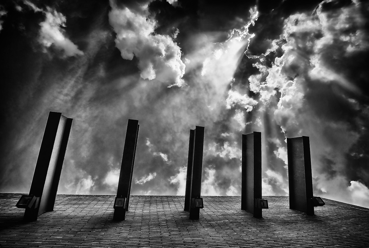 The pillars of heaven (five continents)