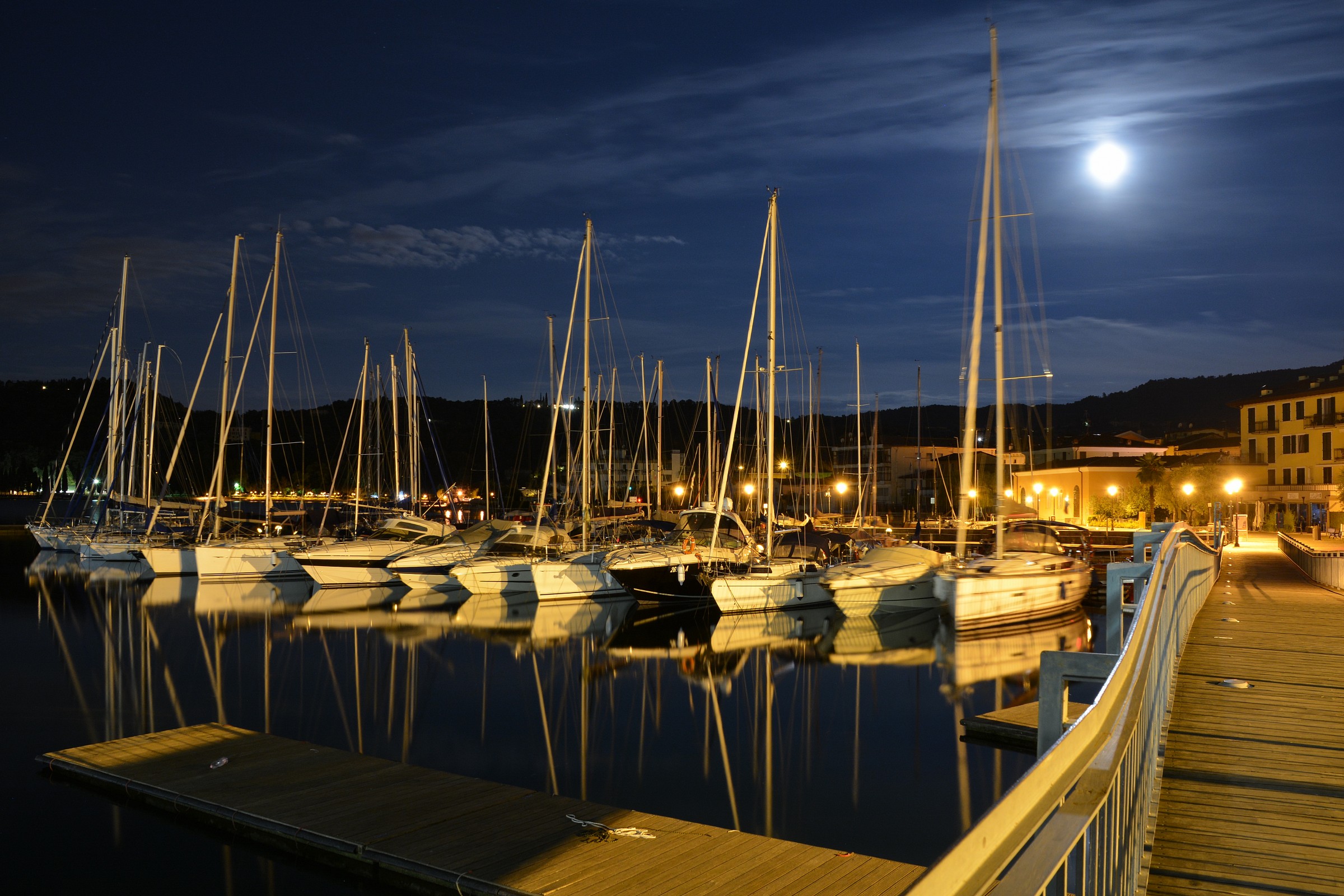 n ° 3 hours 3:32:15 full moon a real show ....