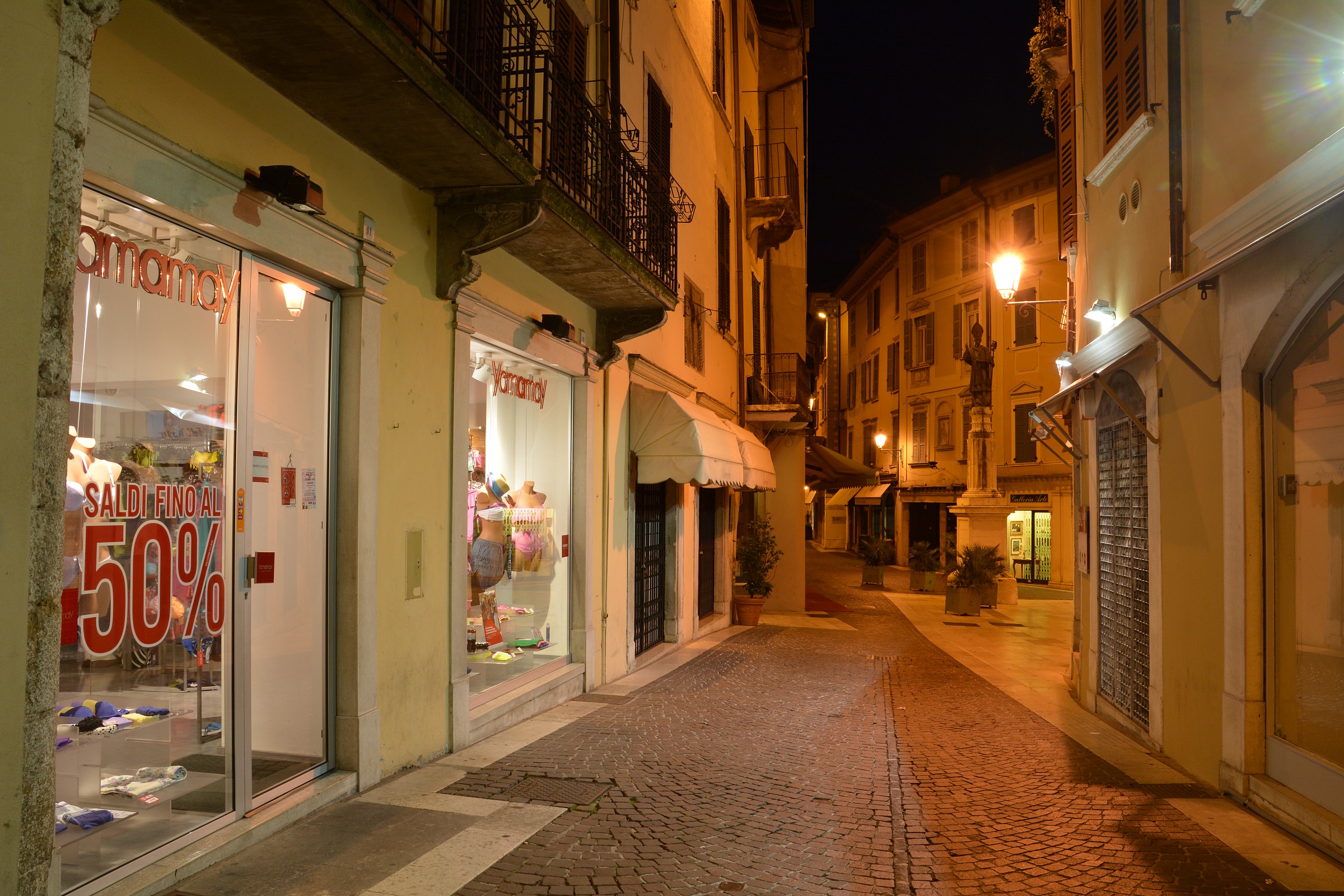 No. 8 hours 4:04:16 last photo in the city. How's the la...