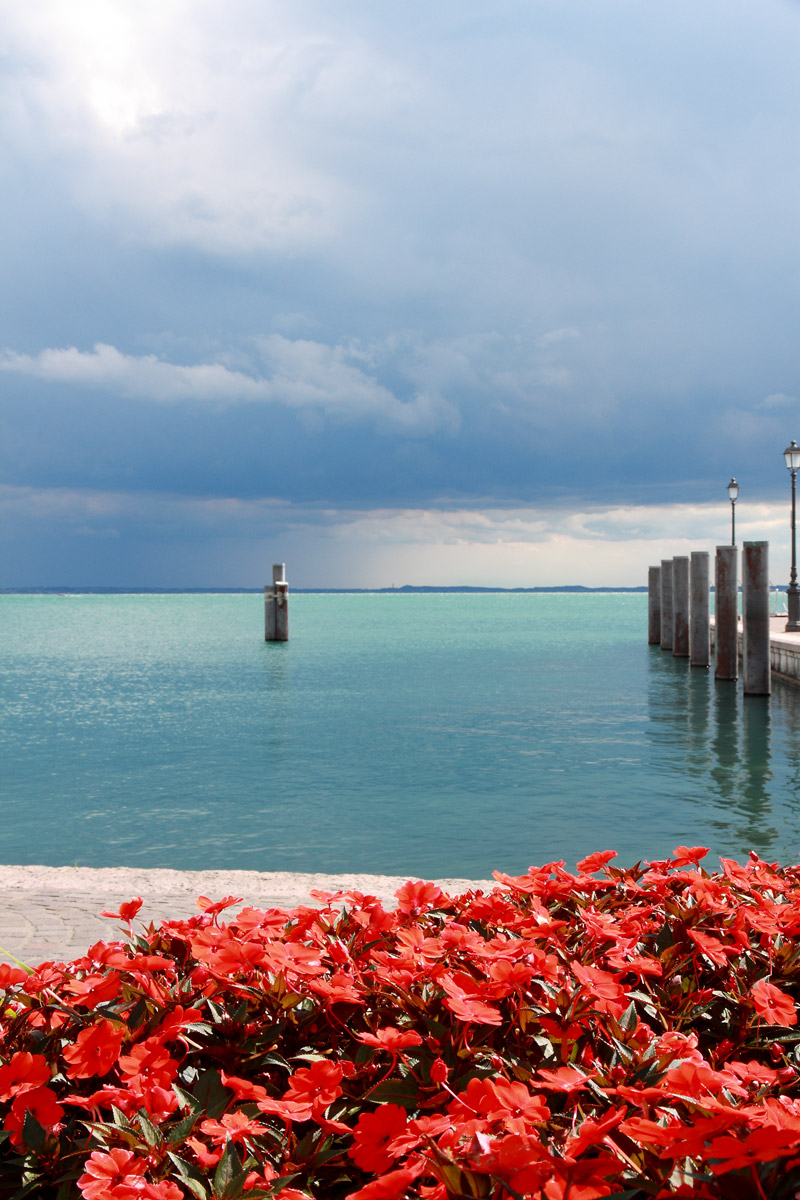 Glimpse Lake Garda