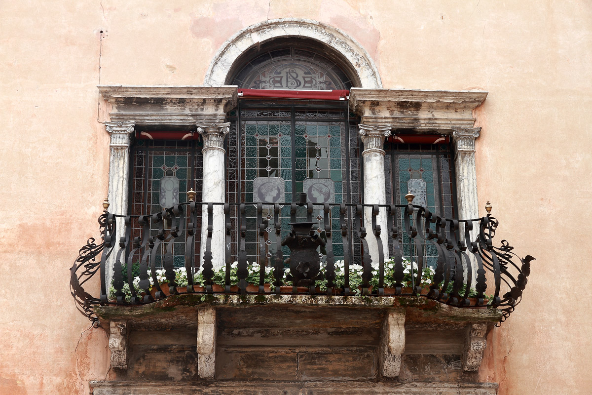 Affacciati alla finestra amore mio...