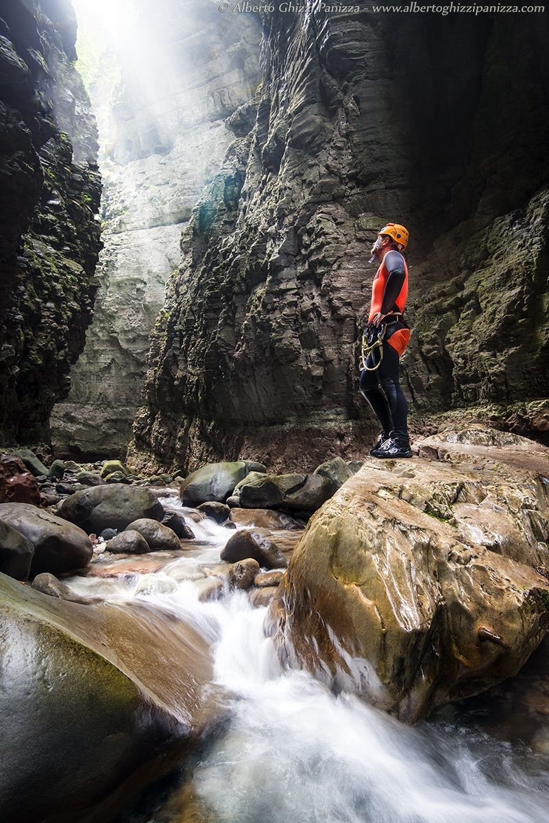 Cercando una via verso la luce