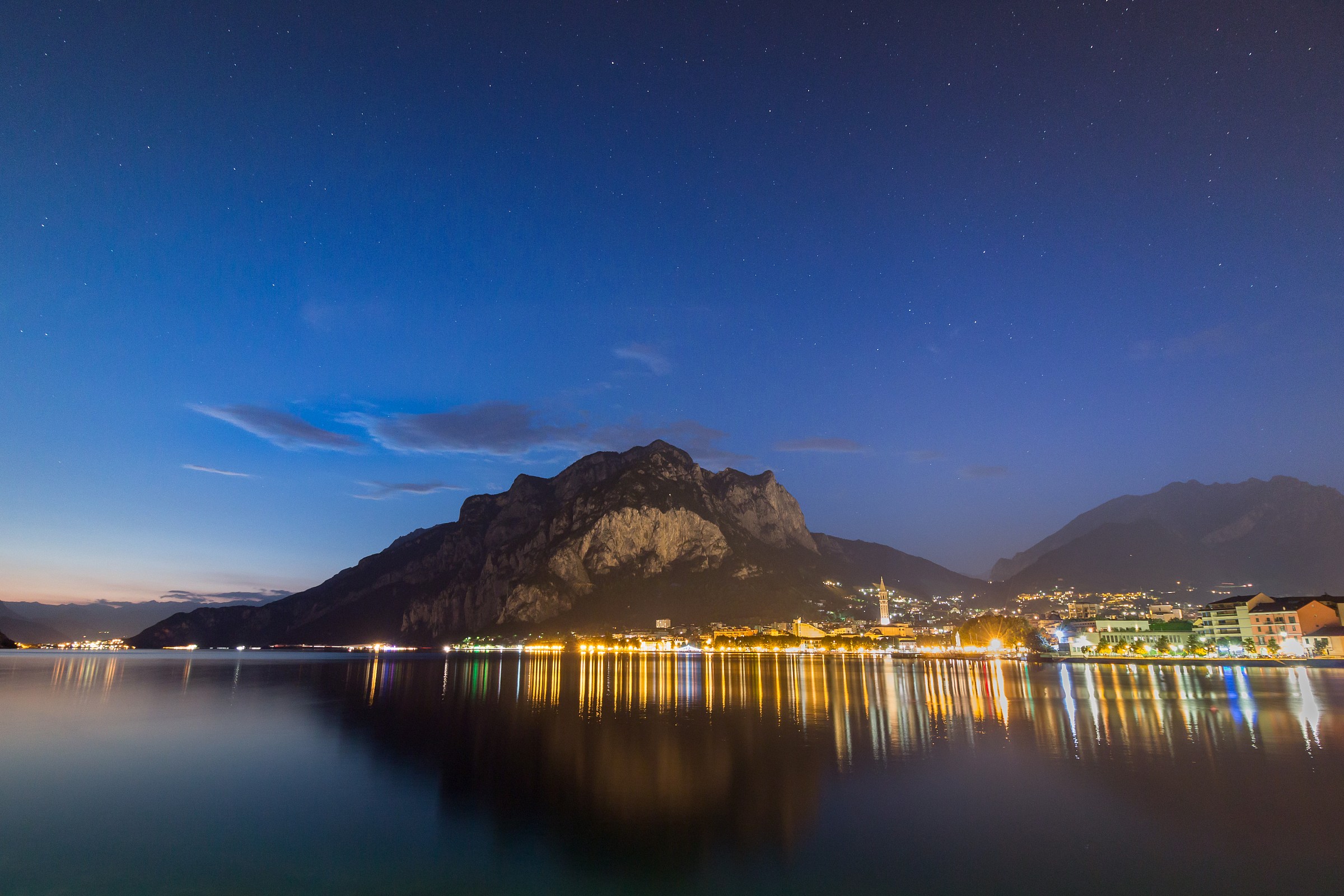 Lecco blue hour