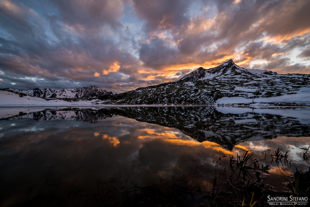Another Sunset In The Lake