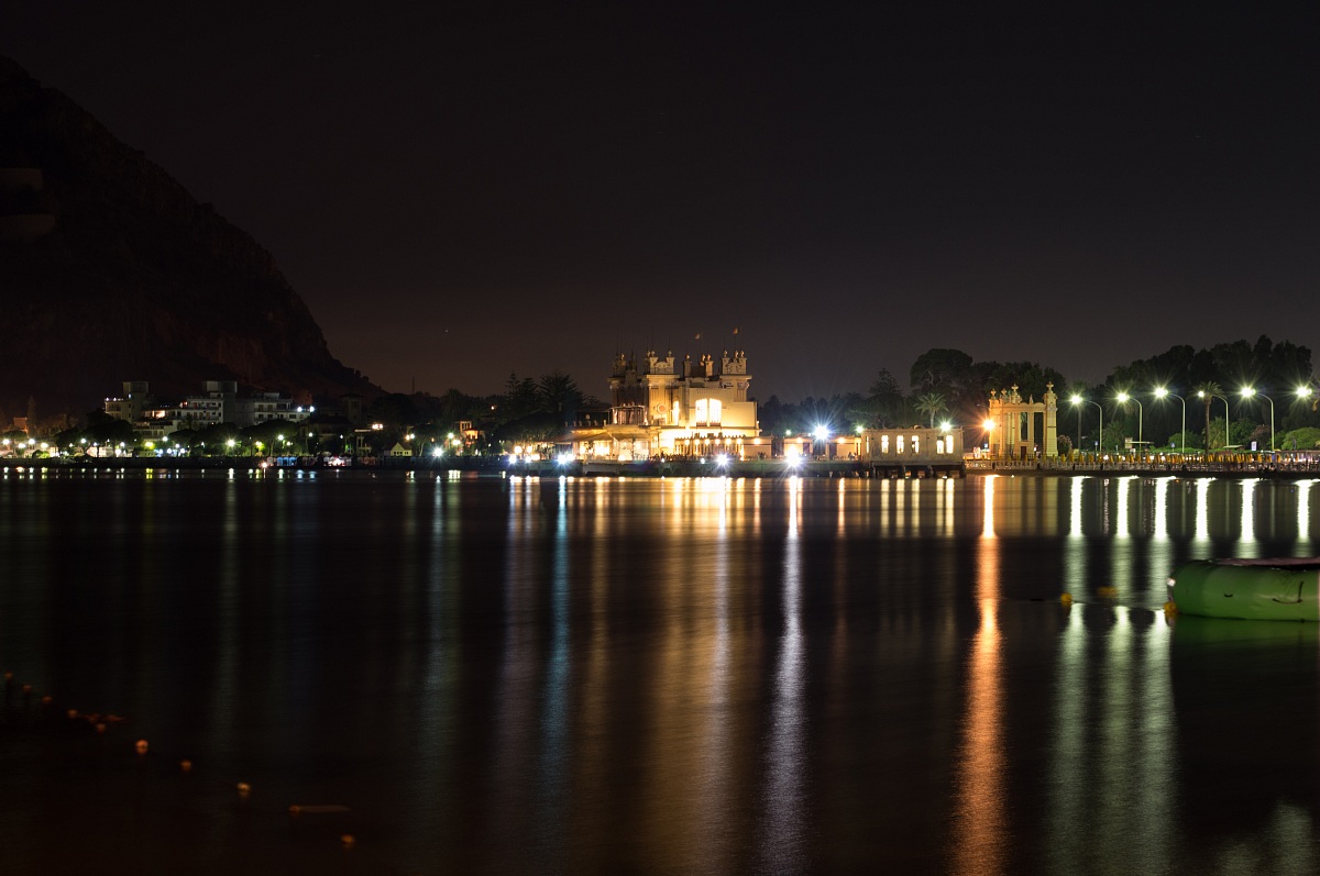 Mondello at night