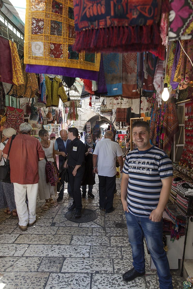 Quarter Arabic market
