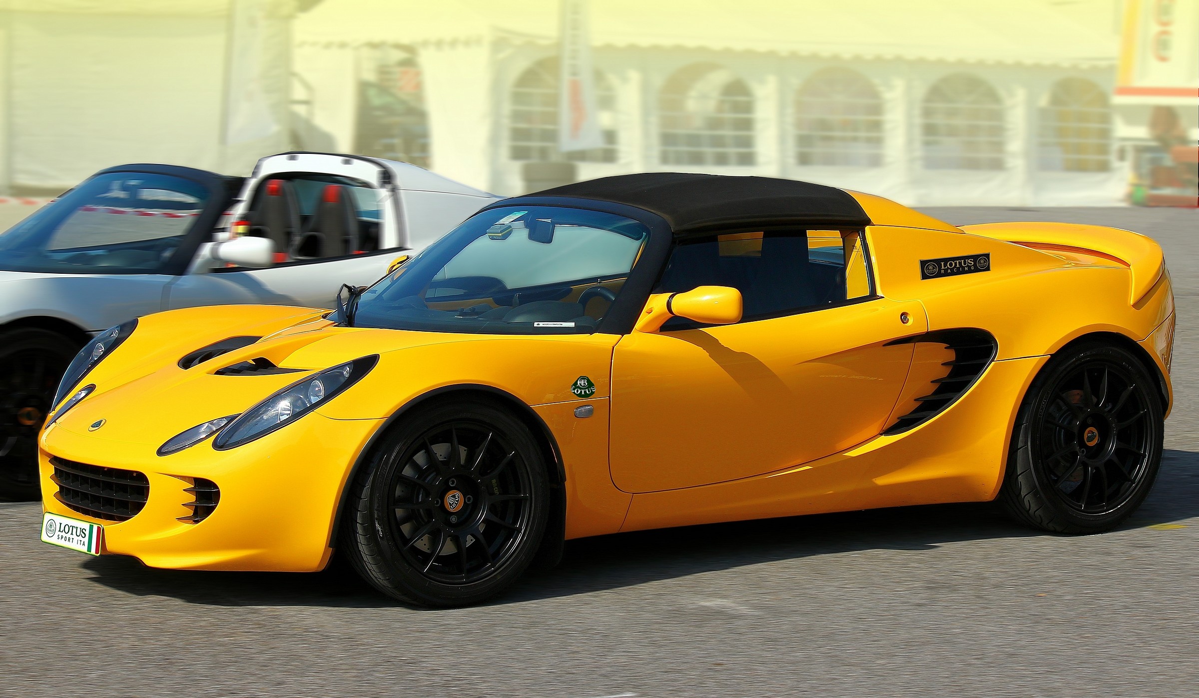 Lotus Elise Yellow