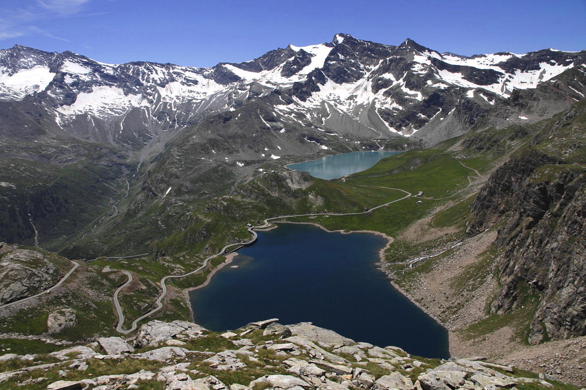 Gran Paradiso (to) lakes and lamb Serrù '