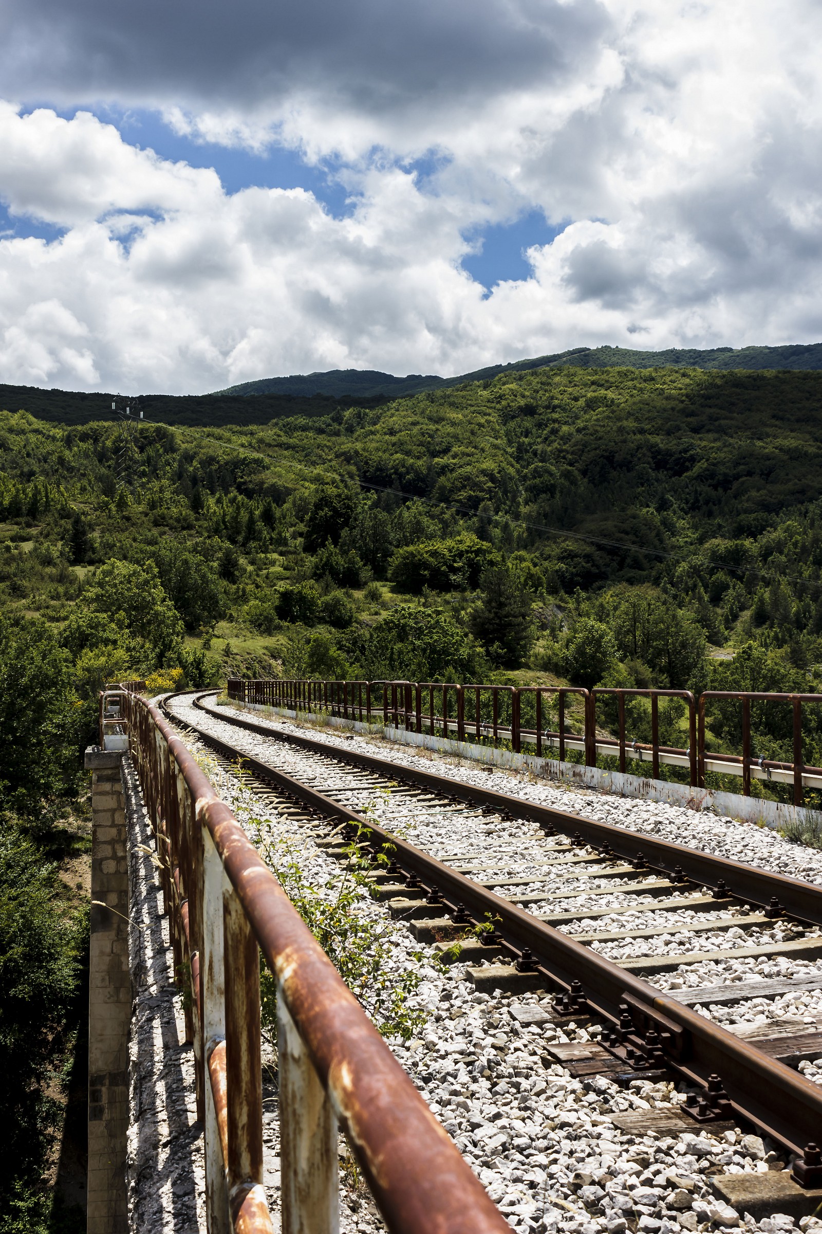 Between sky and iron