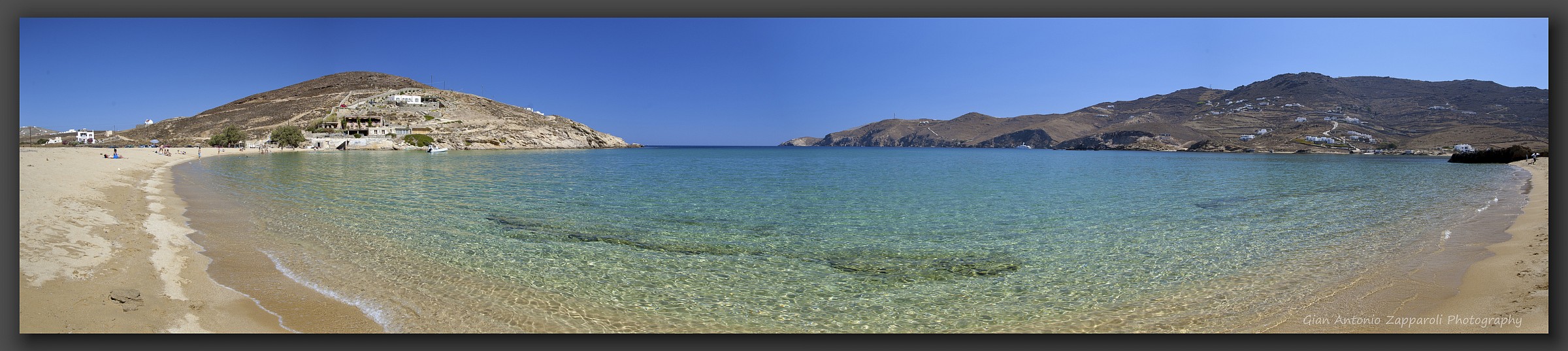 Mykonos - Panoramica di Ftelia beach