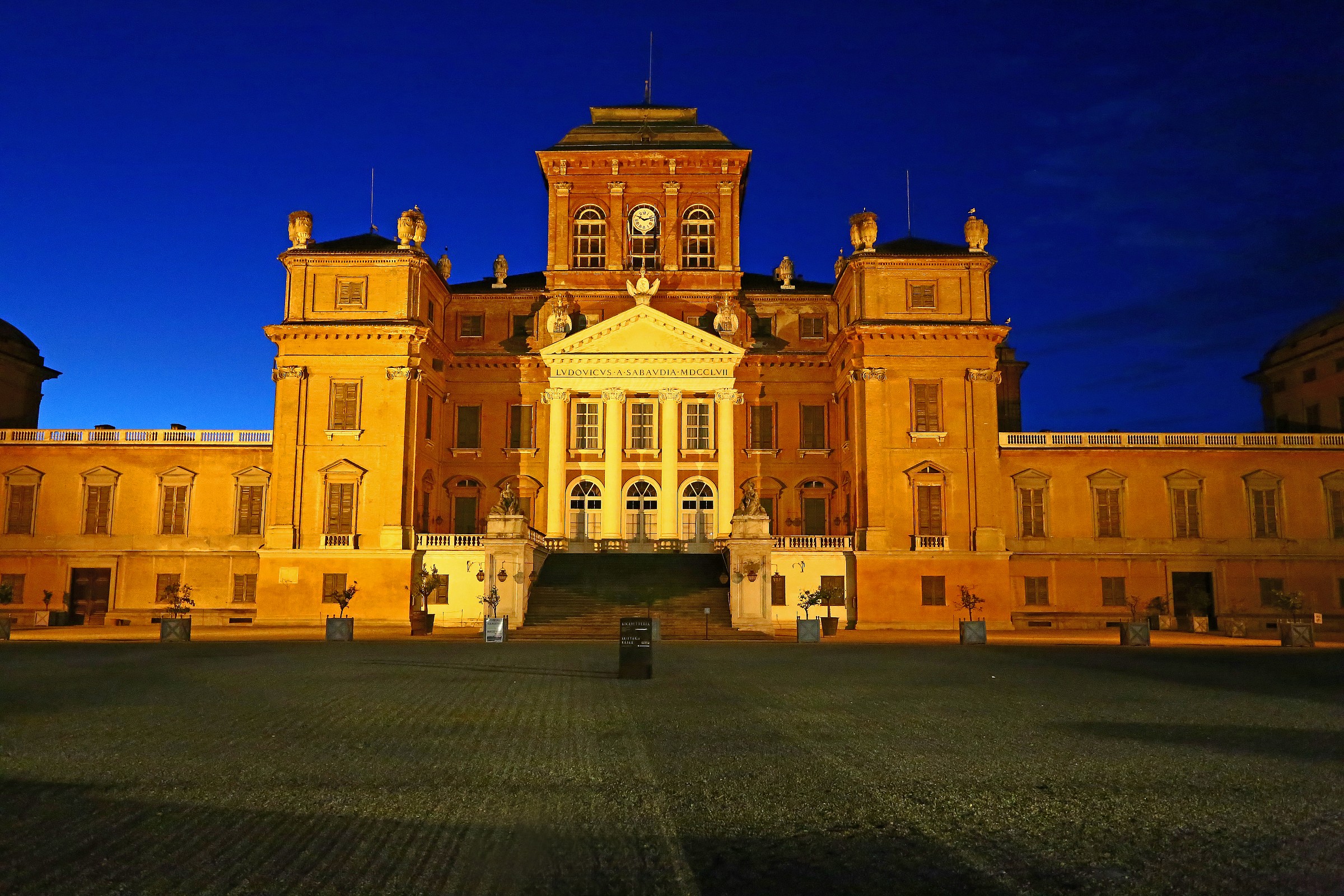 Castello di Racconigi in Notturna