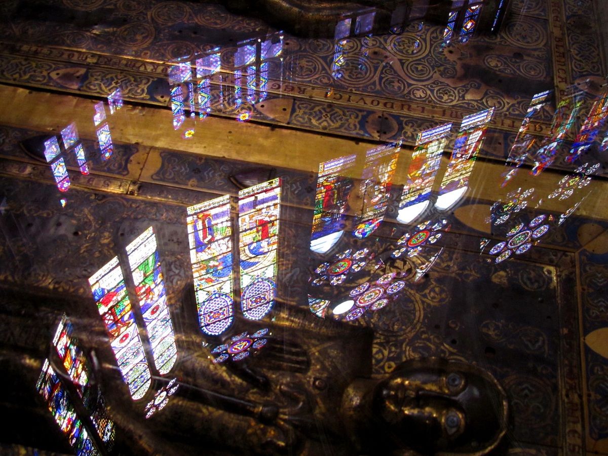 Saint Denis - Riflessi di vetrate