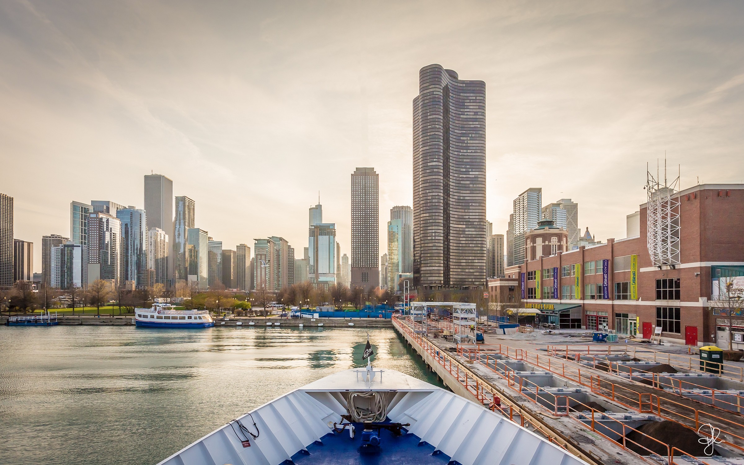 Chicago's sunset from a boat