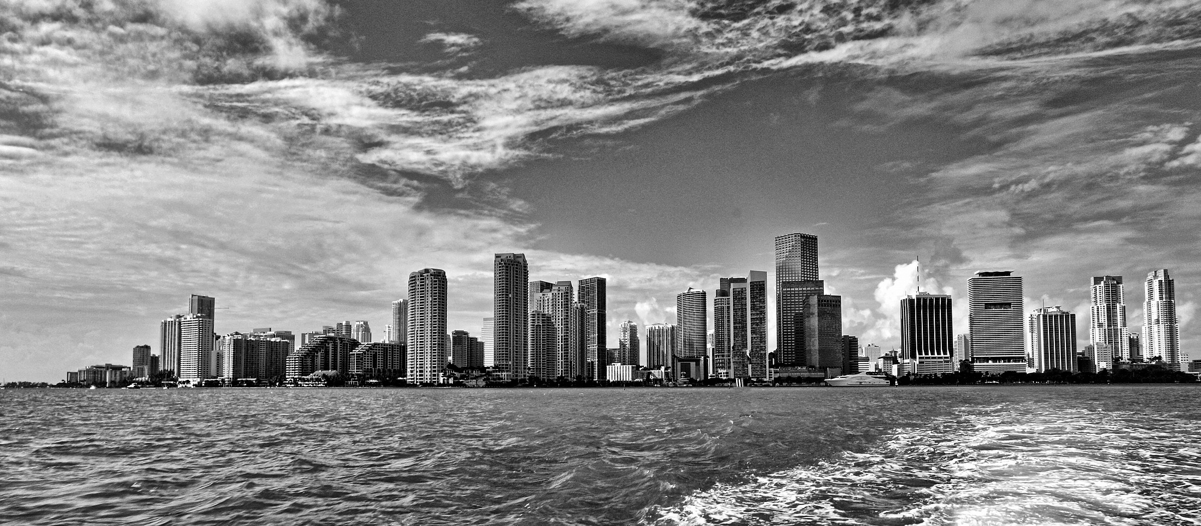 miami b / w