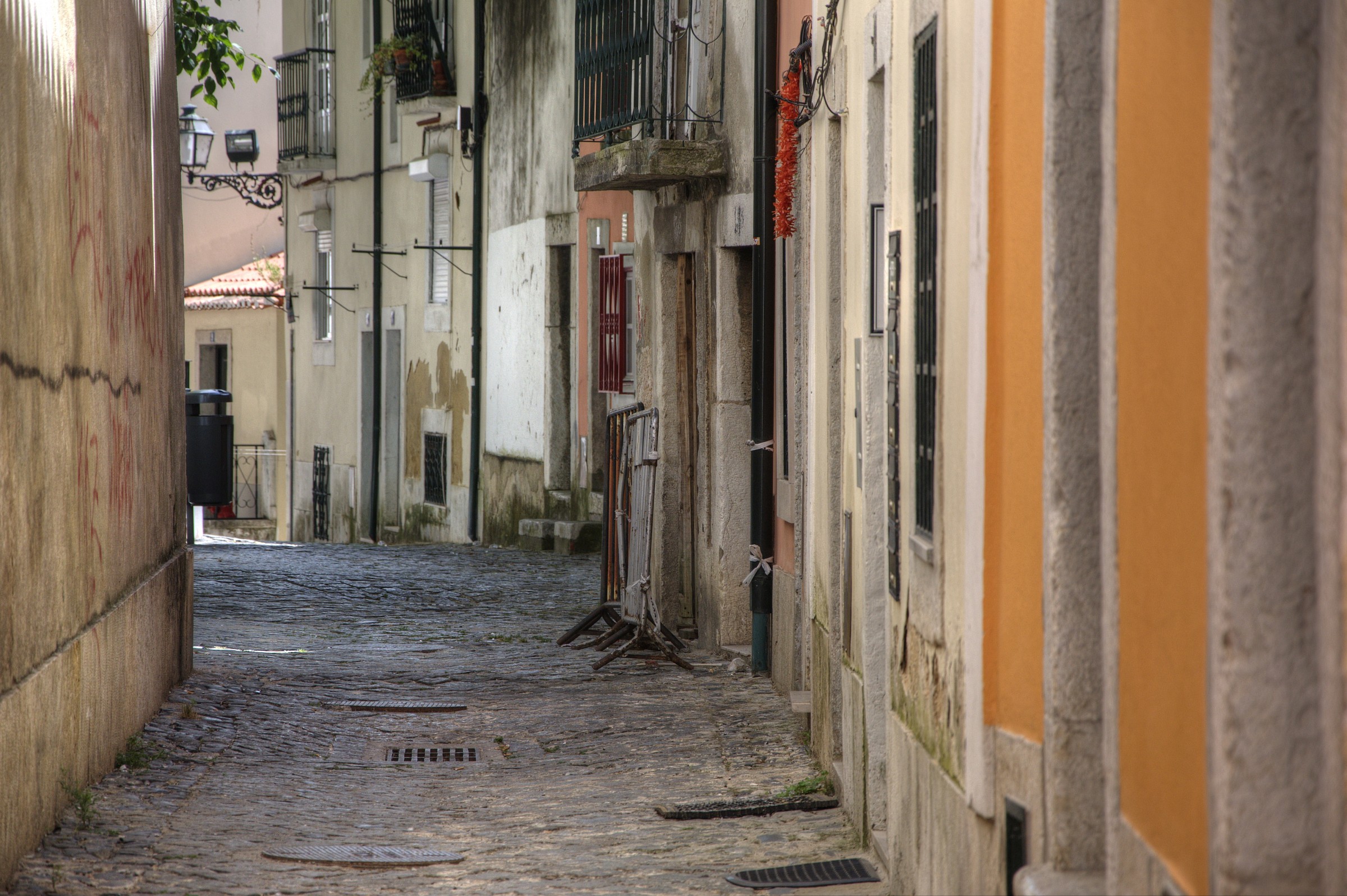 Alfama alley