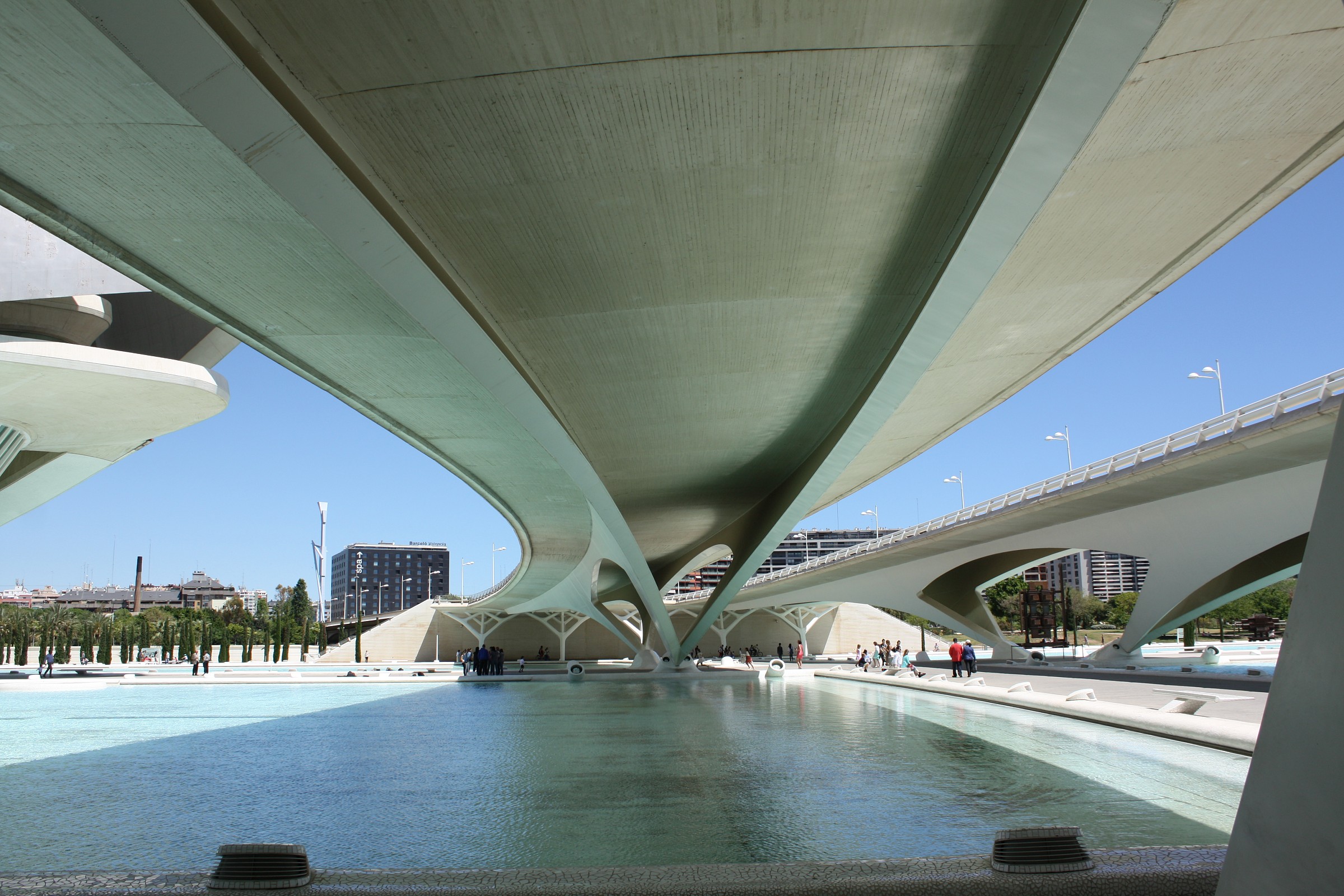 calatrava 12